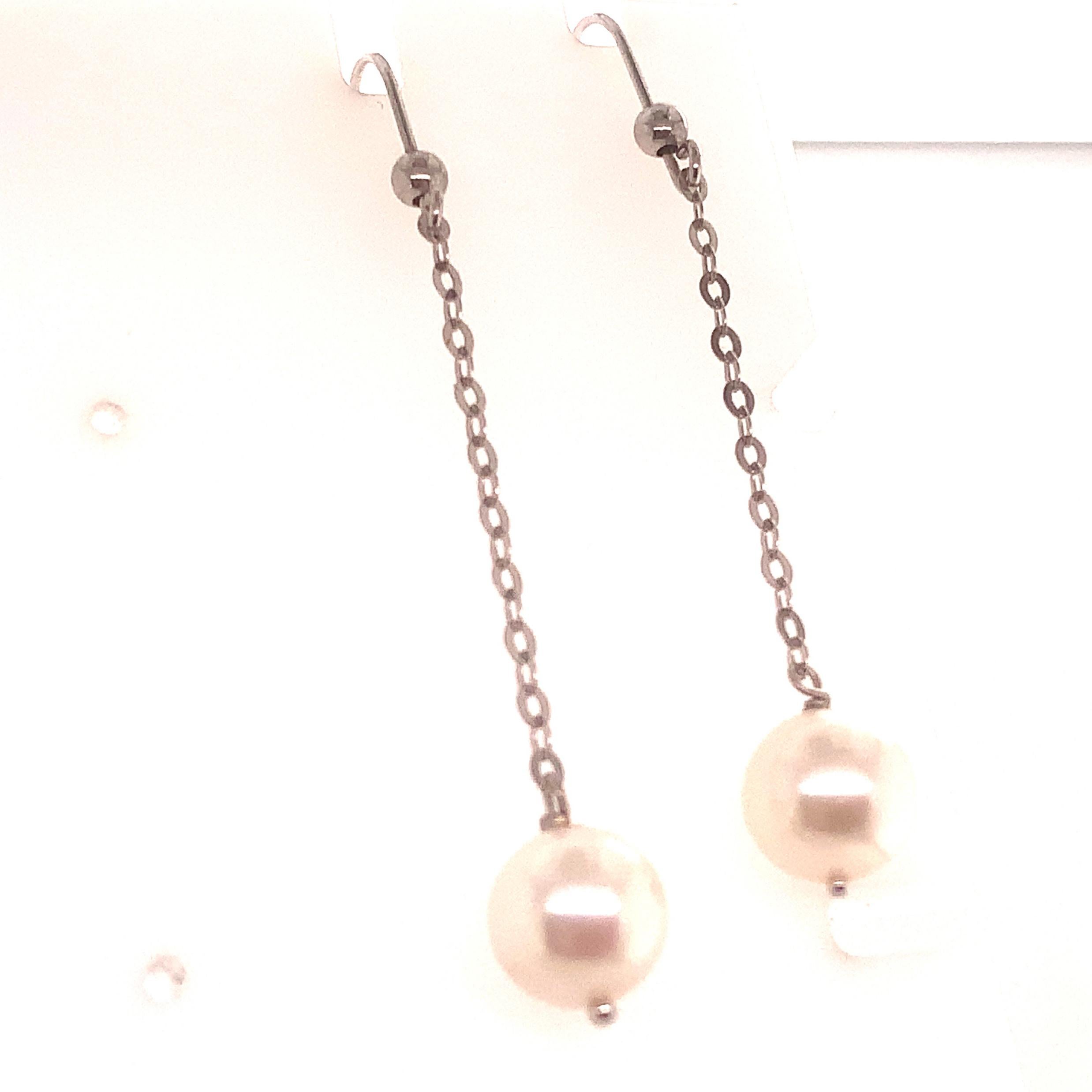 Fine Quality Akoya Pearl Earrings 14k Gold 8.44 mm Certified $990 017536

This is a Unique Custom Made Glamorous Piece of Jewelry!

Nothing says, 