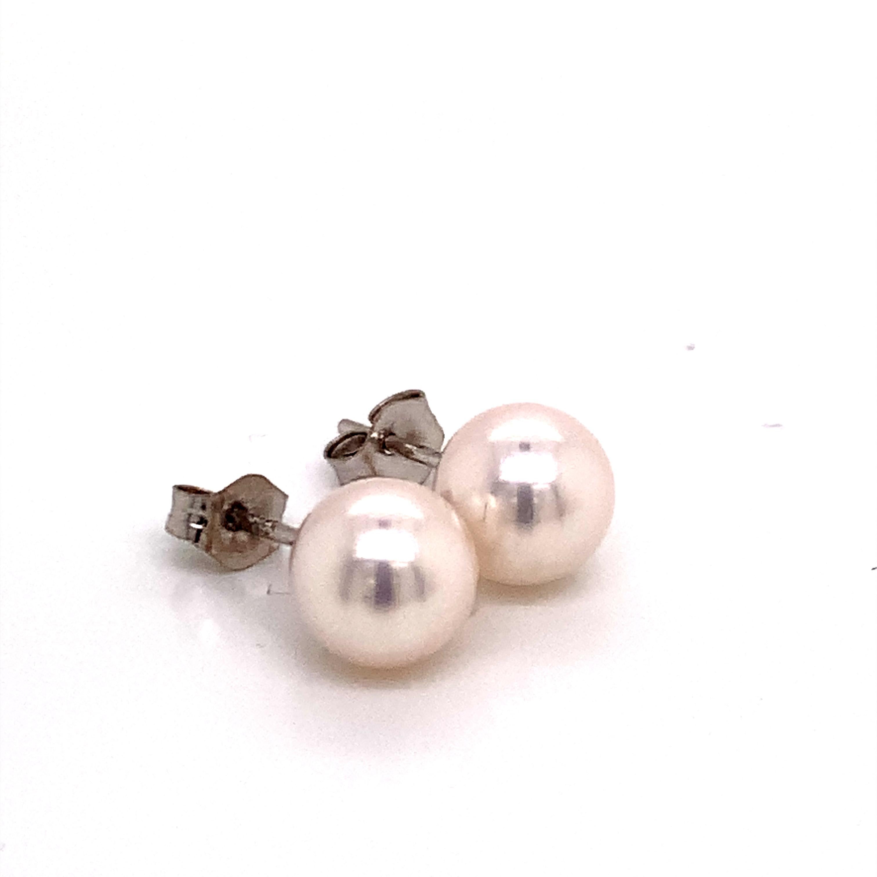 Round Cut Akoya Pearl Earrings 14k White Gold Certified For Sale