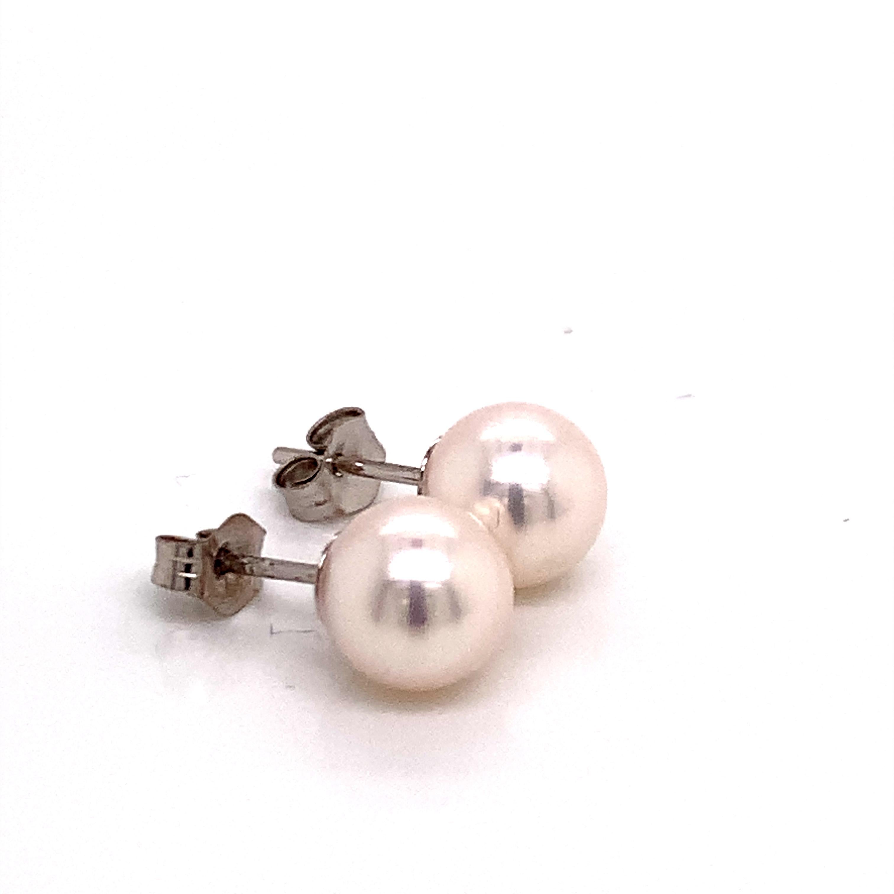 Round Cut Akoya Pearl Earrings 14k White Gold Certified For Sale