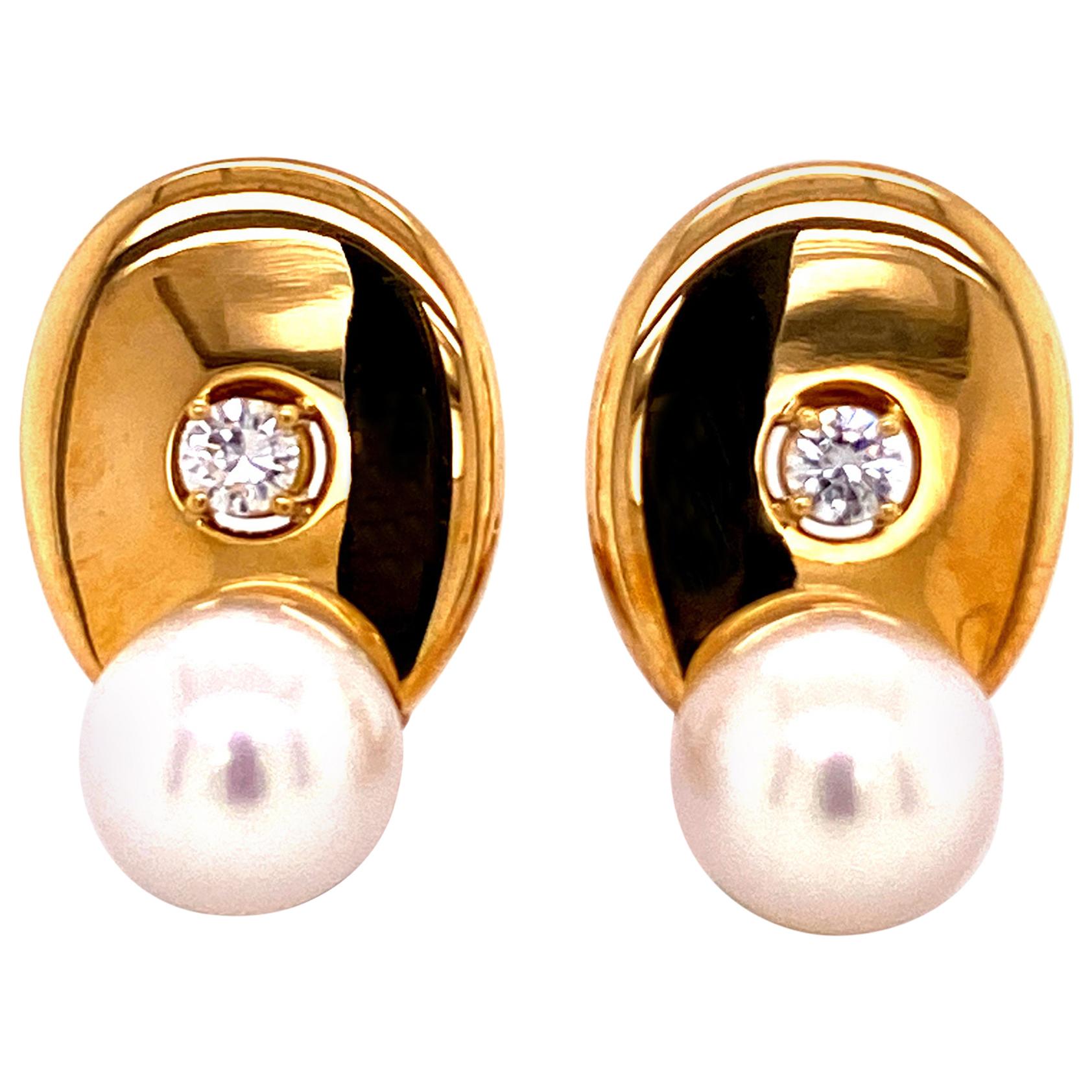 Akoya Pearl Earrings with Diamonds in Yellow Gold 750