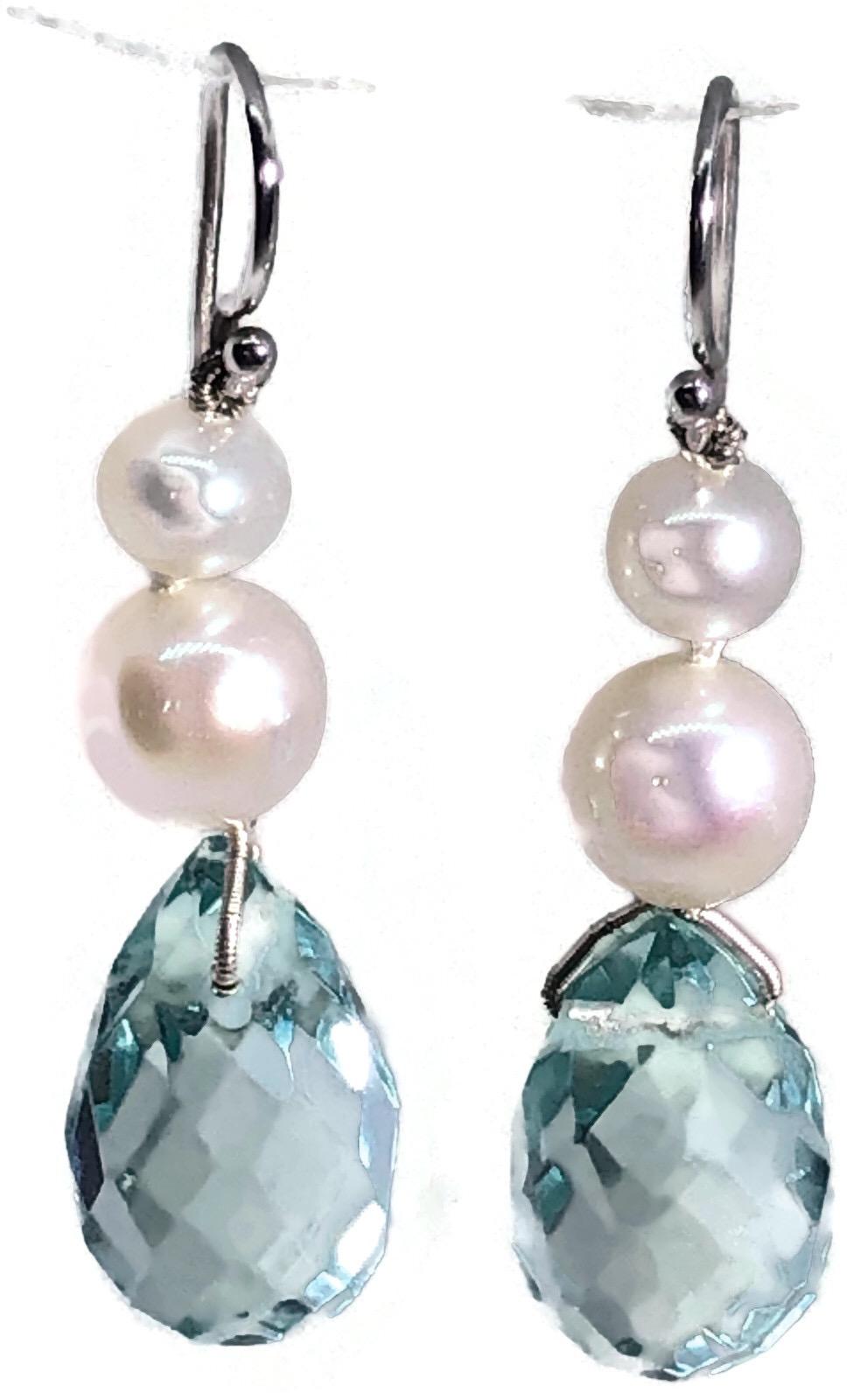 Akoya Pearl Earrings With Faceted Blue Topaz Briolettes and 18k Gold Earwires In New Condition For Sale In New York, NY