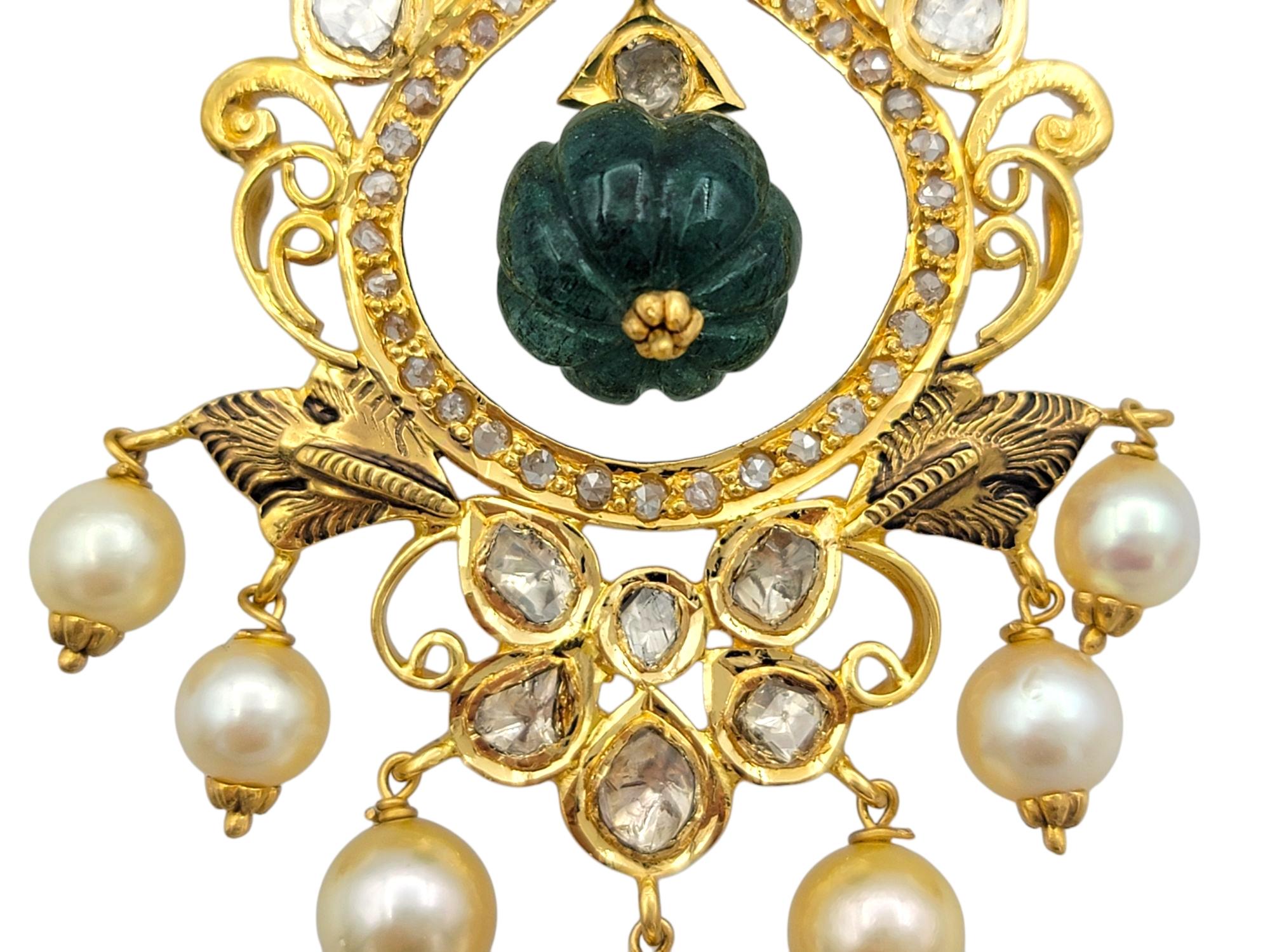 Contemporaneo Orecchini Chandelier con Perle Akoya, Smeraldi e Diamanti in Oro Giallo 22 Carati in vendita