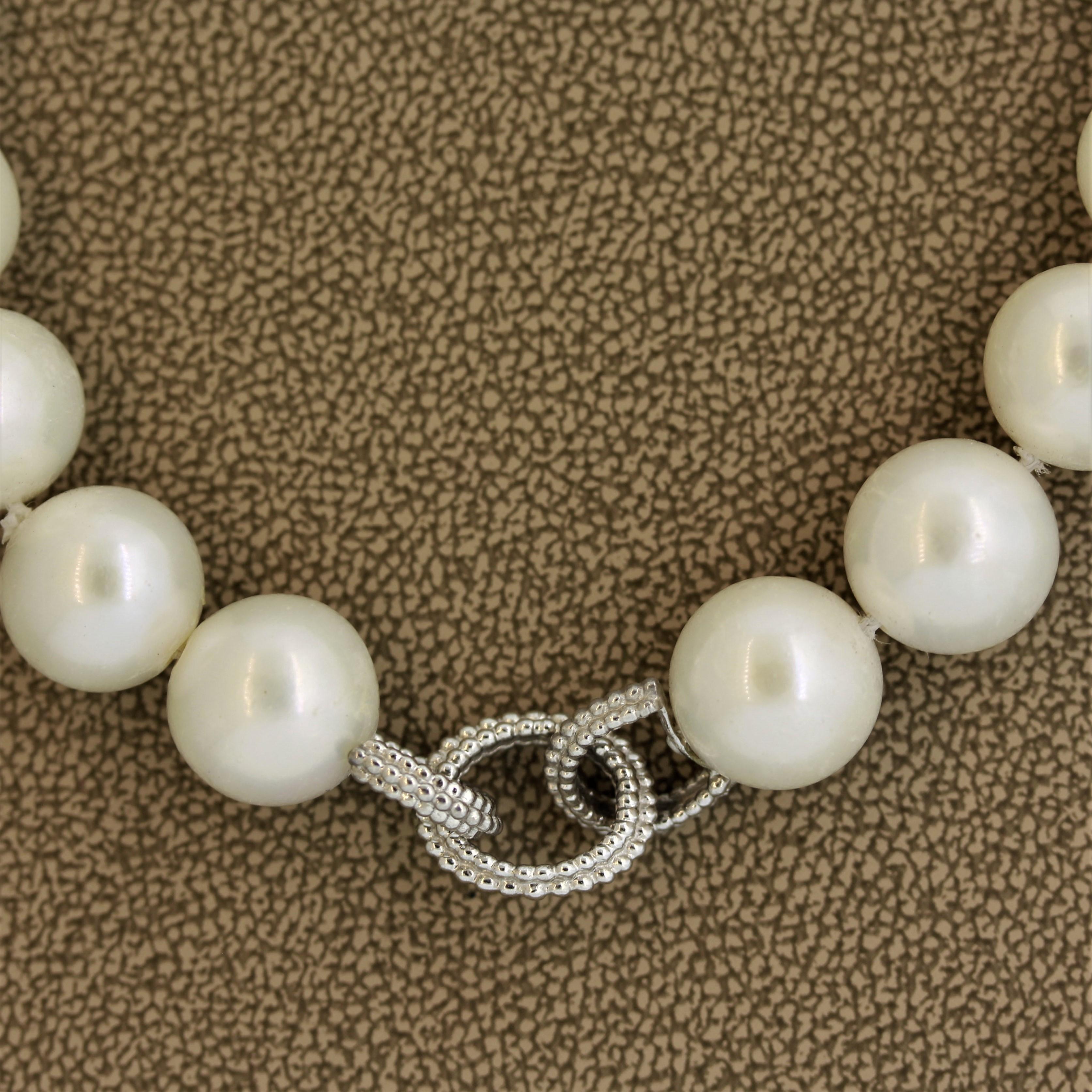 Round Cut Akoya Pearl Gold Chain Necklace