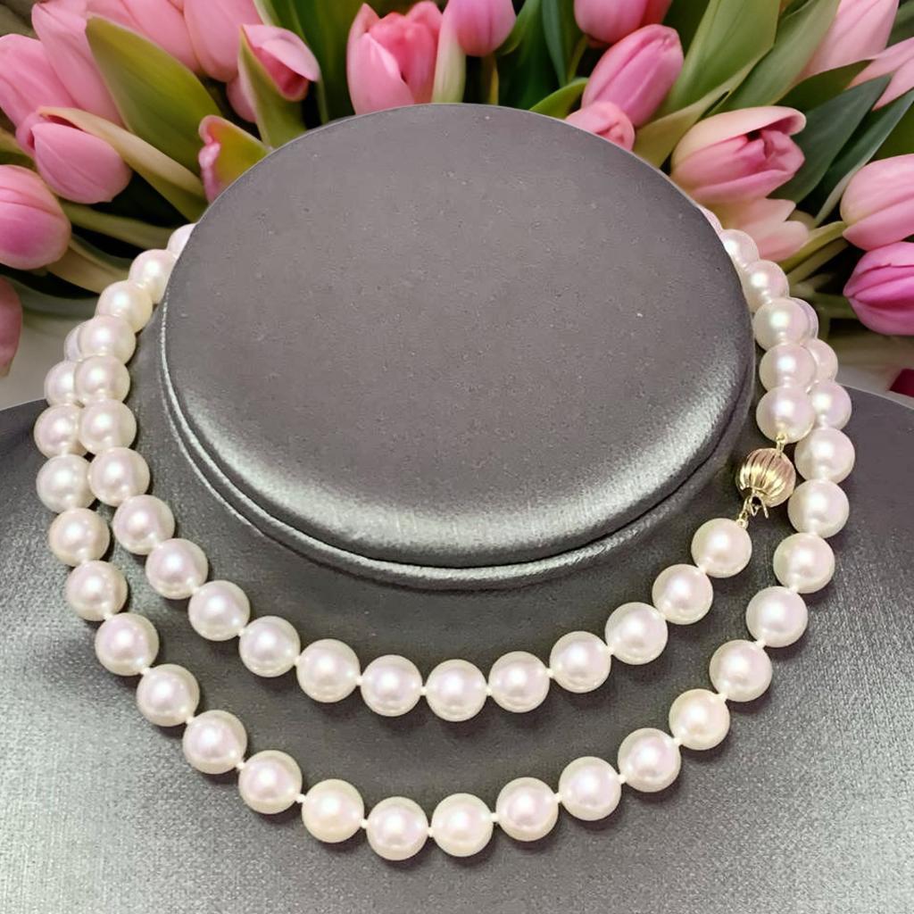 Round Cut Akoya Pearl Necklace 14 Karat Yellow Gold Certified For Sale