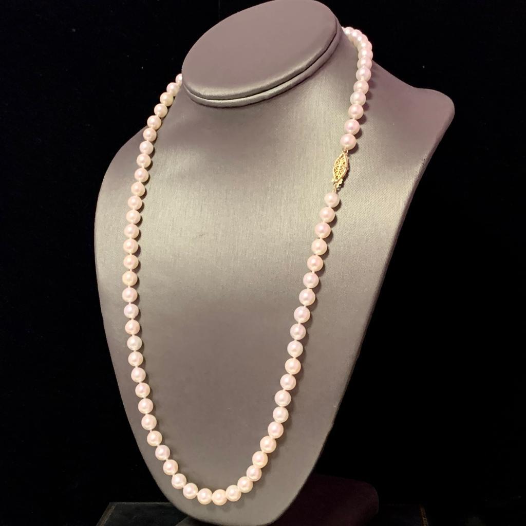 Women's Akoya Pearl Necklace 14 Karat Yellow Gold 7.5 mm Certified For Sale