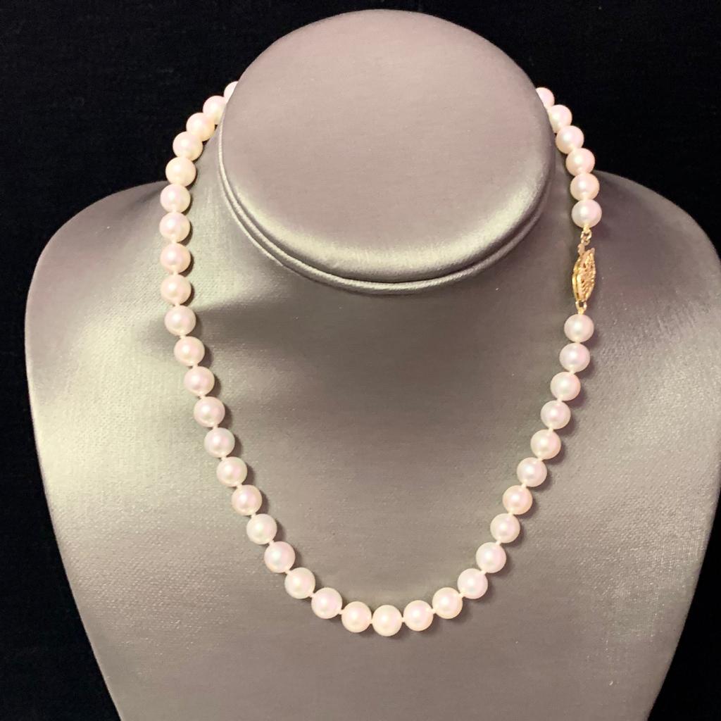 Akoya Pearl Necklace 14 Karat Yellow Gold 7.5 mm Certified For Sale 1