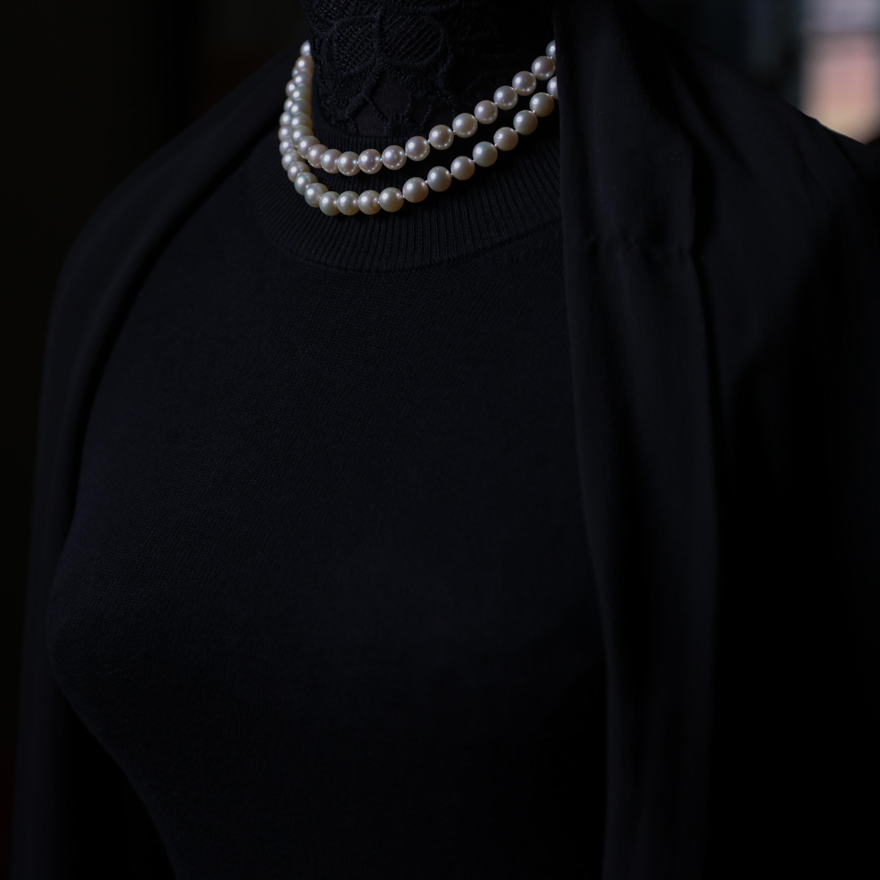 Collier de perles Akoya à double rang Excellent état - En vente à Southbury, CT