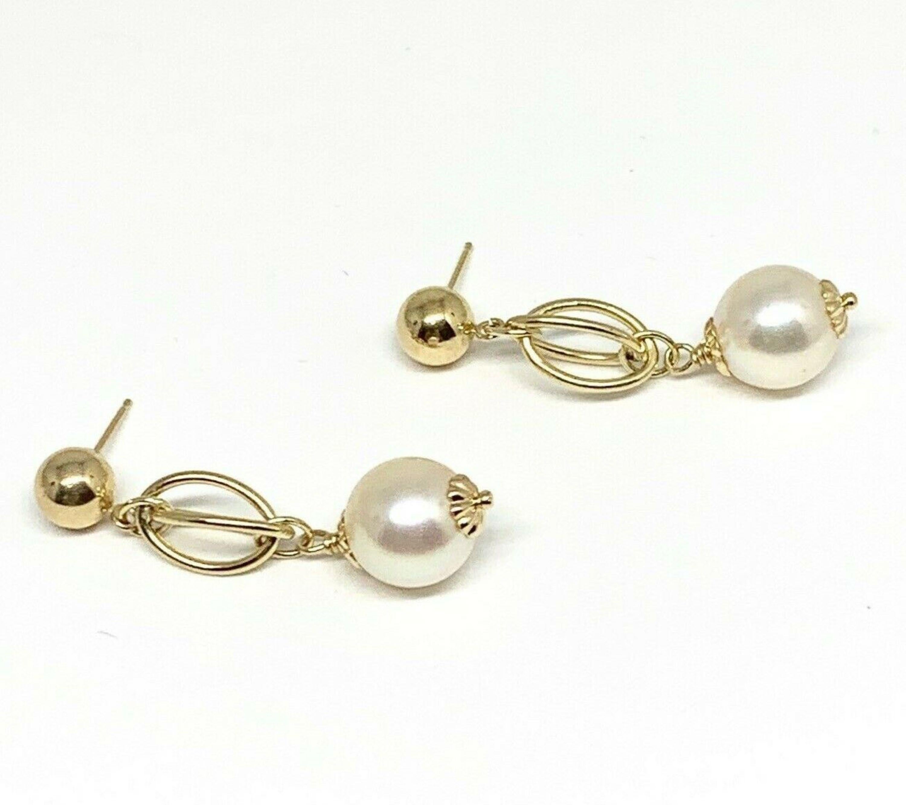 Moderne Boucles d'oreilles collier de perles Akoya en or 14 carats certifié en vente