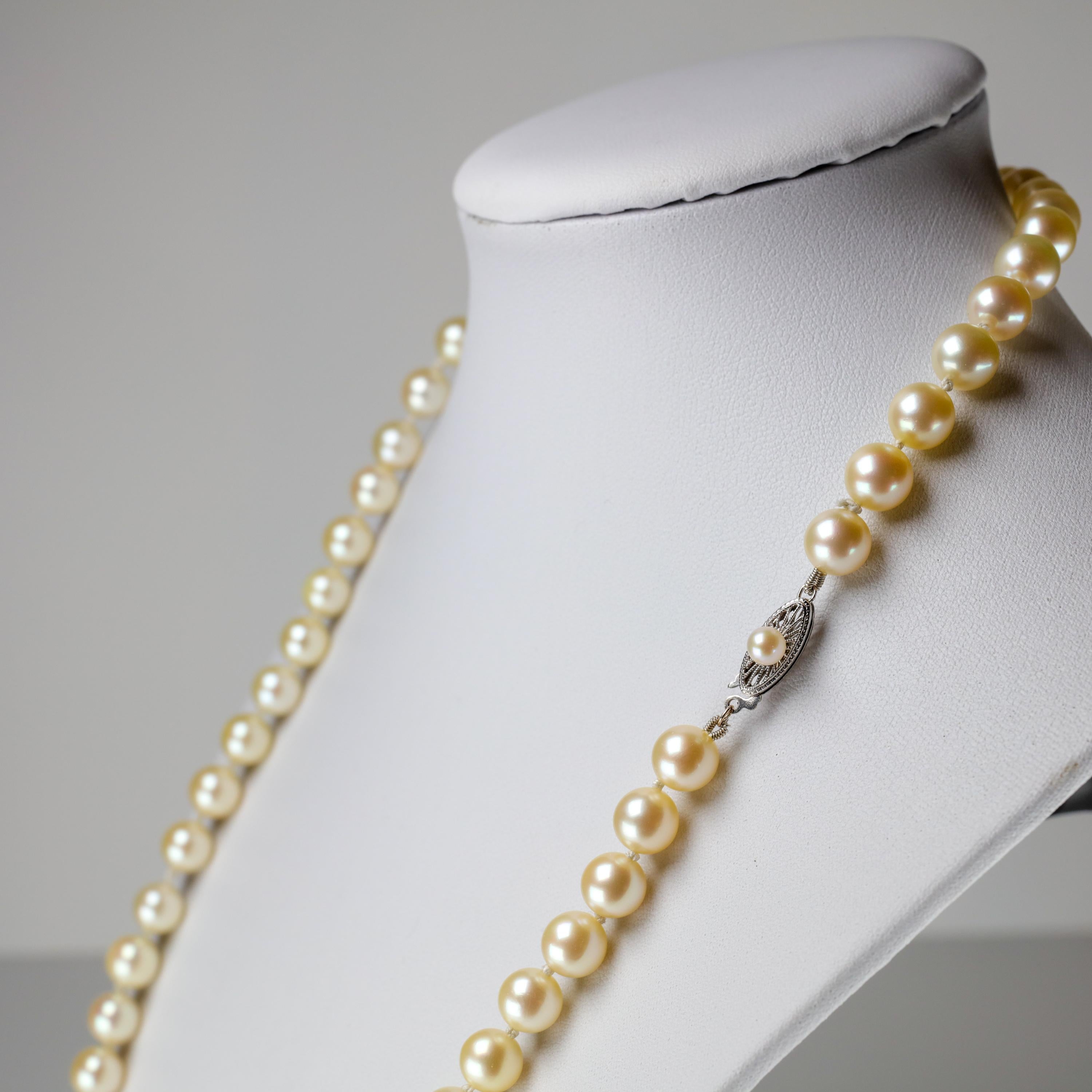 Modern Akoya Pearl Necklace from Midcentury
