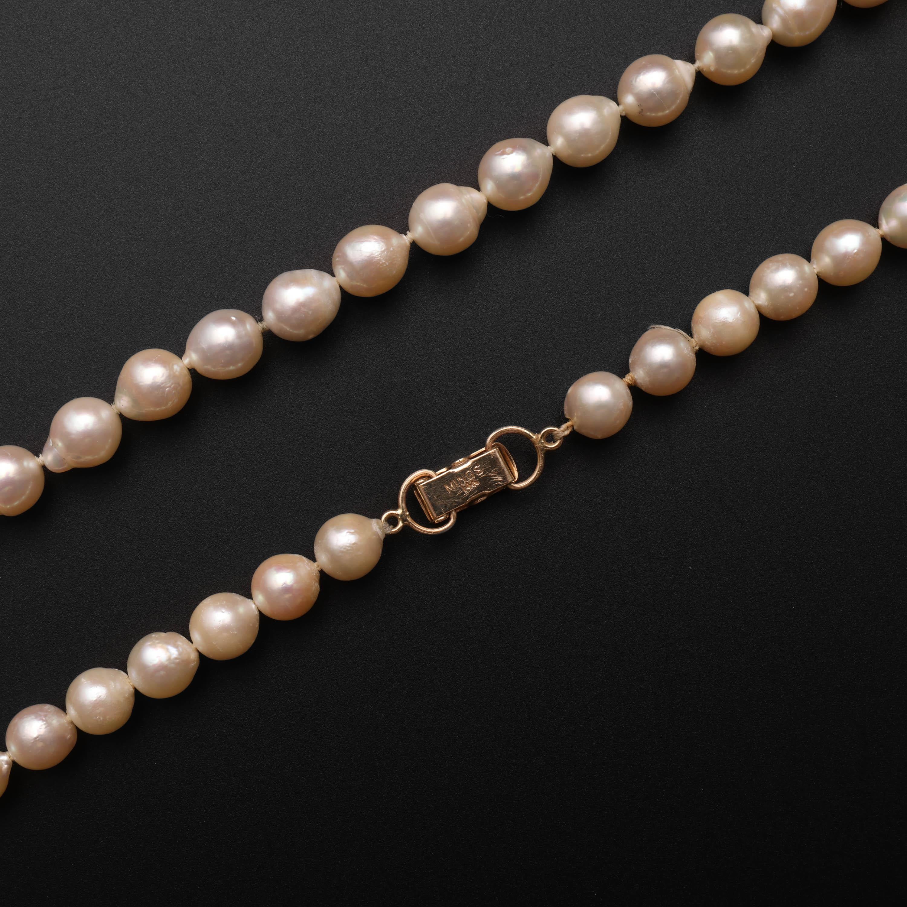 Akoya Pearl Necklace Vintage 1970s Ming's In Excellent Condition For Sale In Southbury, CT