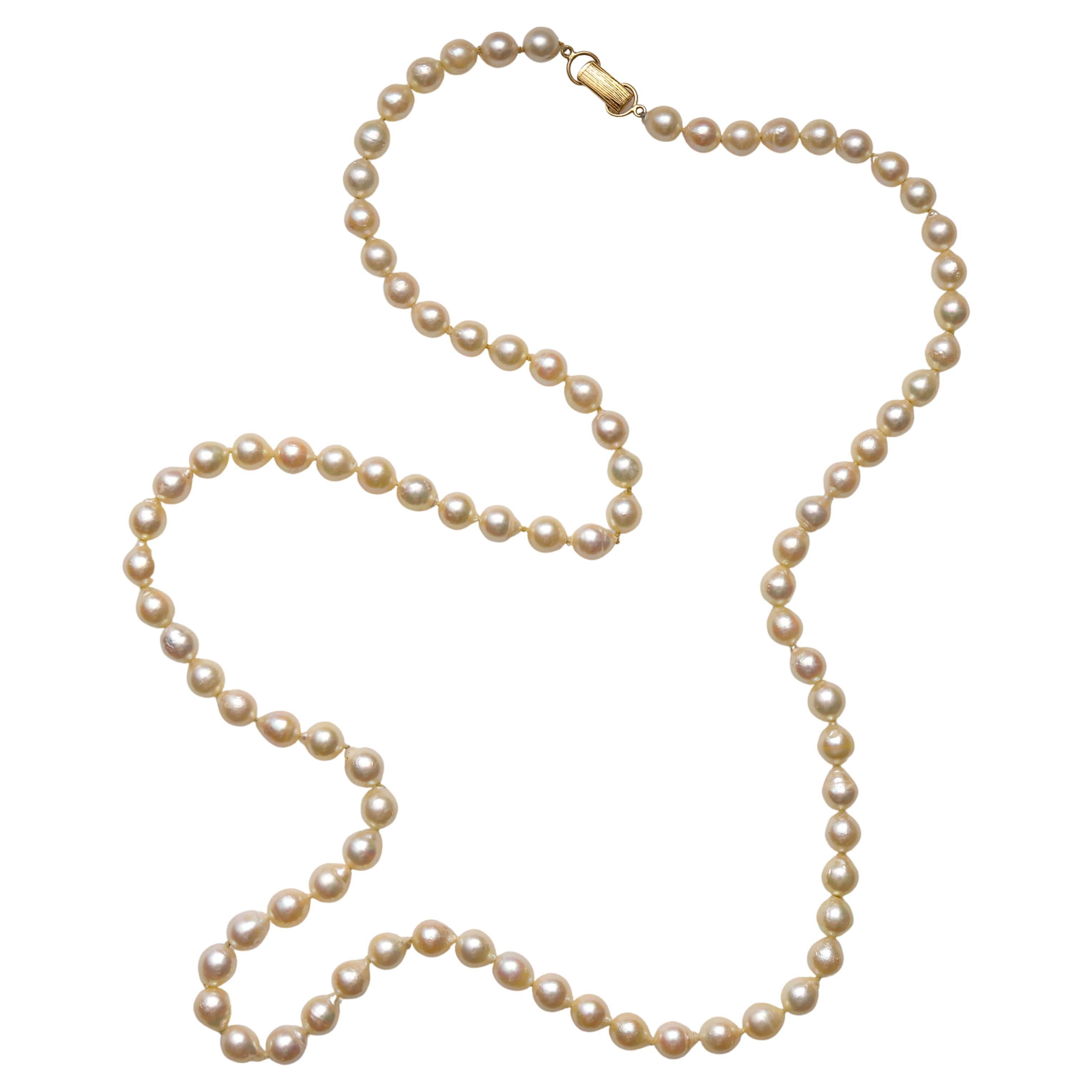 Akoya Collier de perles vintage des années 1970 Ming's 31" en vente