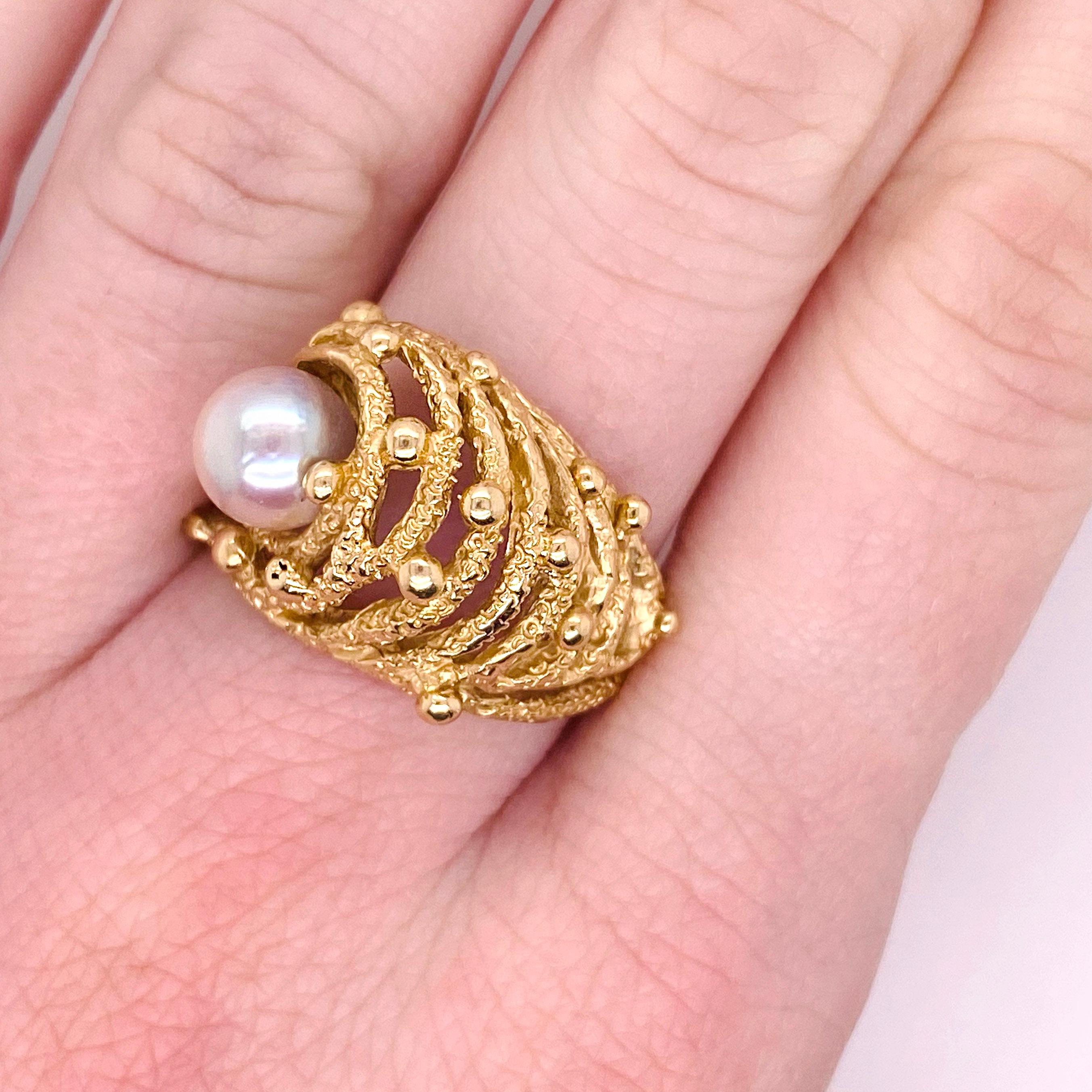 The details for this beautiful ring are listed below:
Metal Quality: 14K Yellow Gold
Gemstone: Cultured Genuine Pearl
Gemstone Shape: Round
Gemstone Color: White with Rose Overtones
Gemstone Number: 1
Top Width: 16.46 mm
Pearl Diameter: 7 1/2 - 8