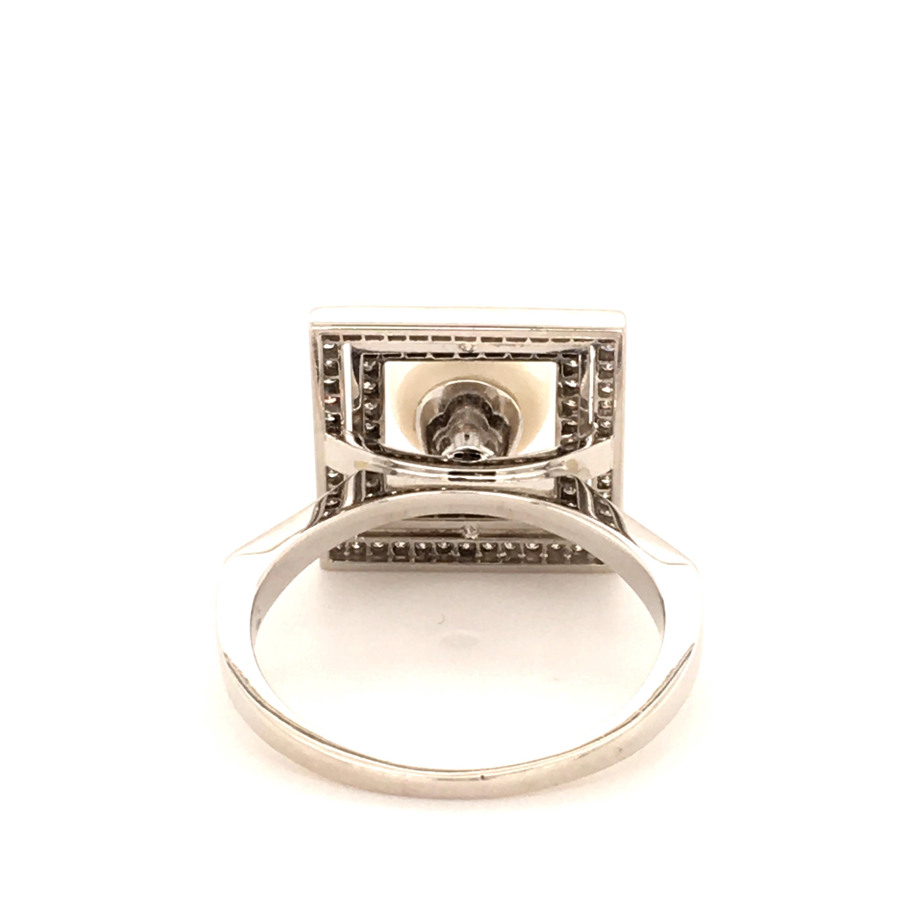 Women's or Men's Akoya-Pearl Ring with Diamonds in White Gold