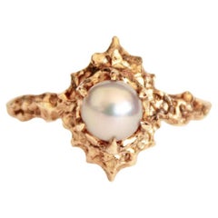 Akoya Pearl Solitaire Ring in 14 Karat Yellow Gold