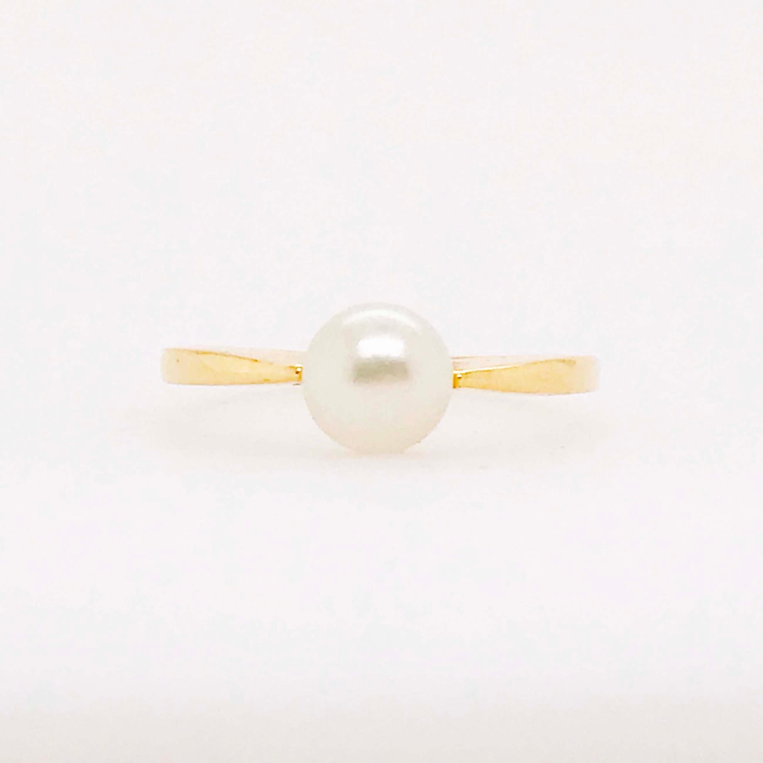 Akoya Pearl Solitaire Ring with Genuine Round Akoya Pearl in 14 Karat Gold 2