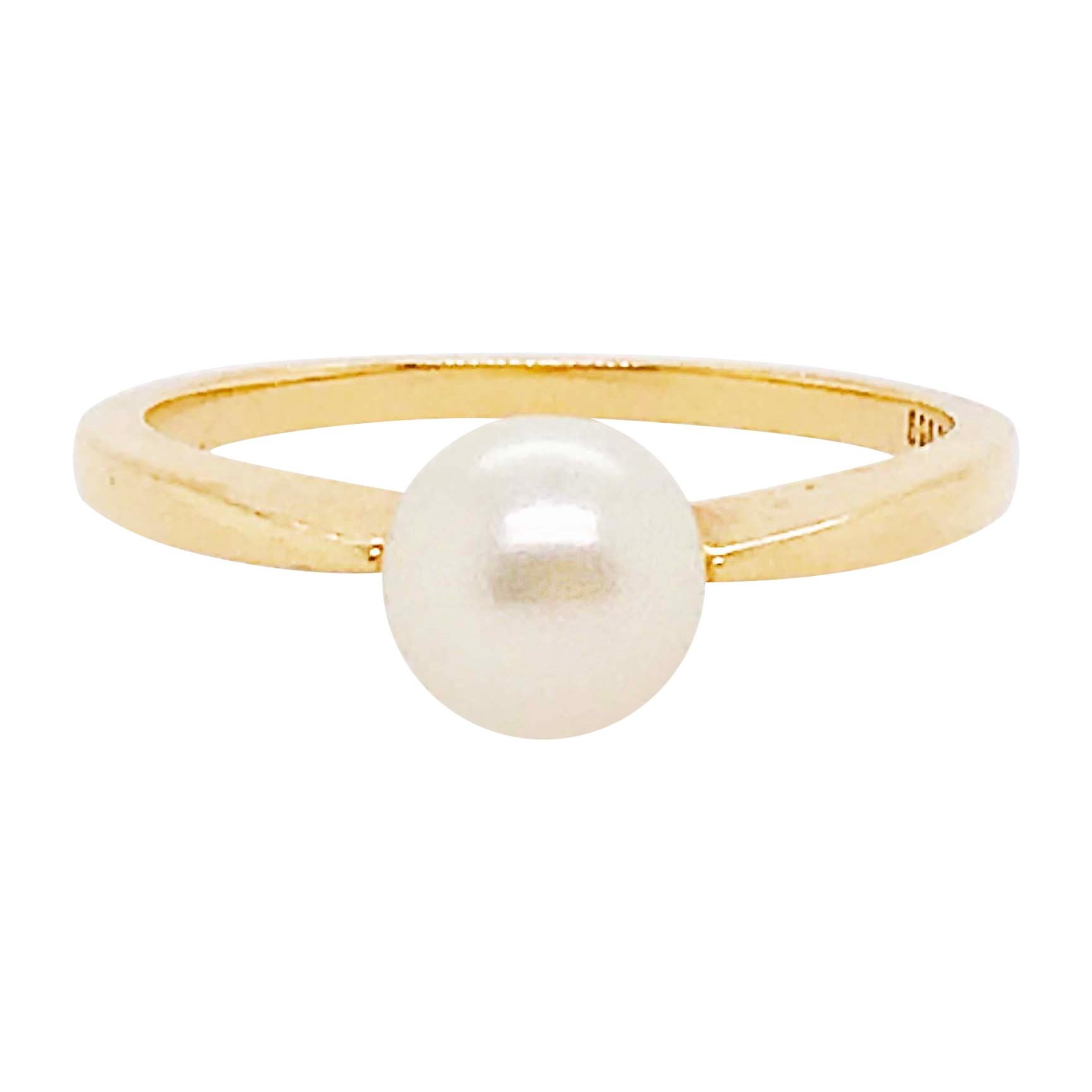 Akoya Pearl Solitaire Ring with Genuine Round Akoya Pearl in 14 Karat Gold