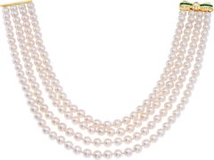 Akoya pearls (7.5 x 8mm) necklace with diamond clasp