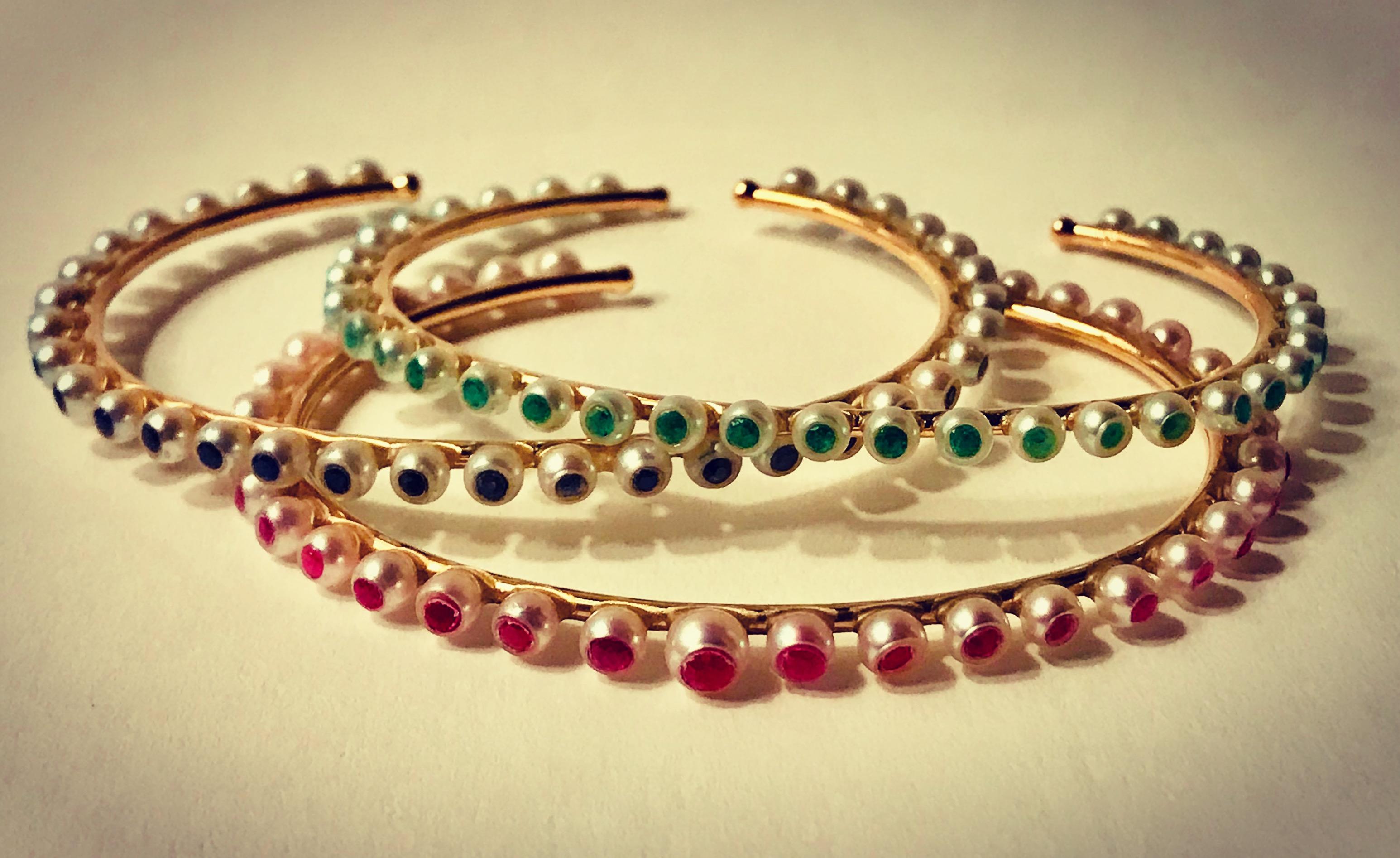 Modern Akoya Pearls and Emeralds 18 Karat Rose Gold thin Bracelet