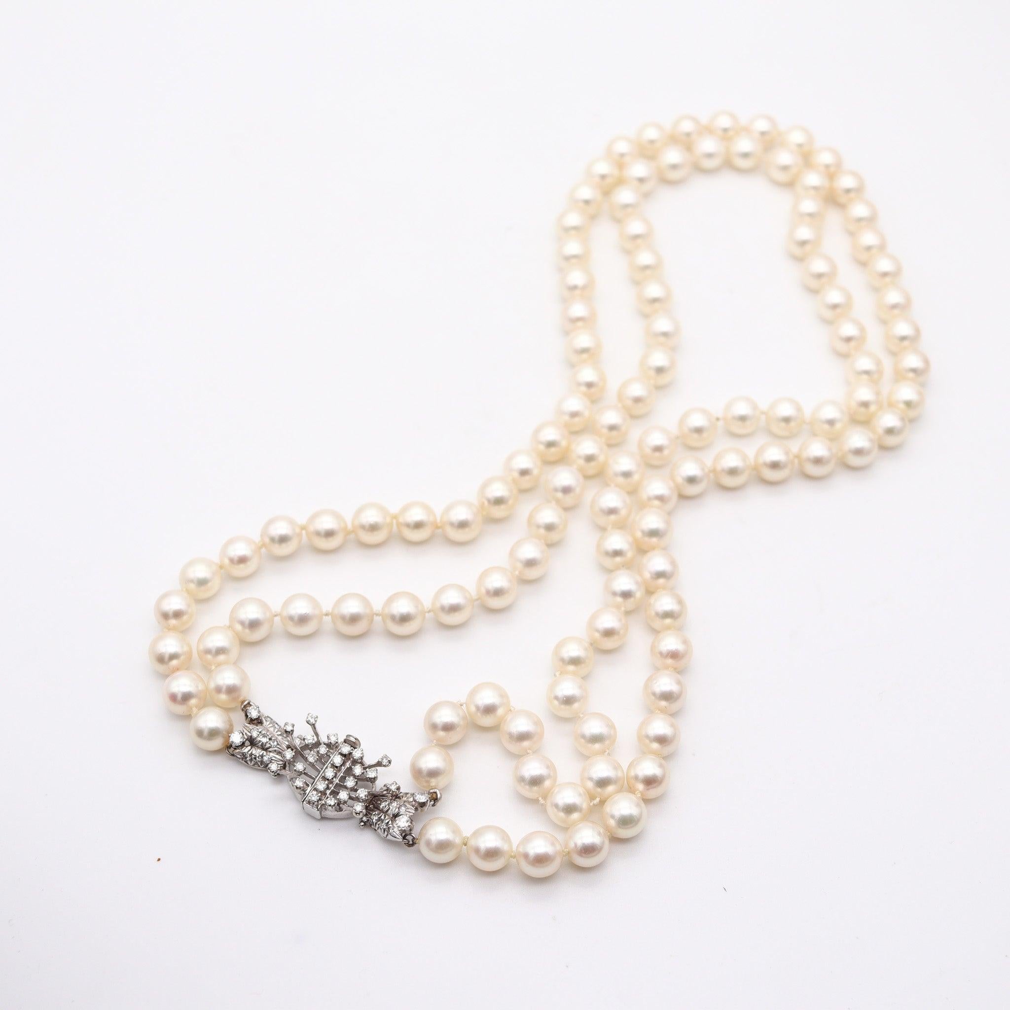 Taille brillant AKOYA PEARLS Collier à double rang certifié par leGIA en or 14 carats avec diamants en vente