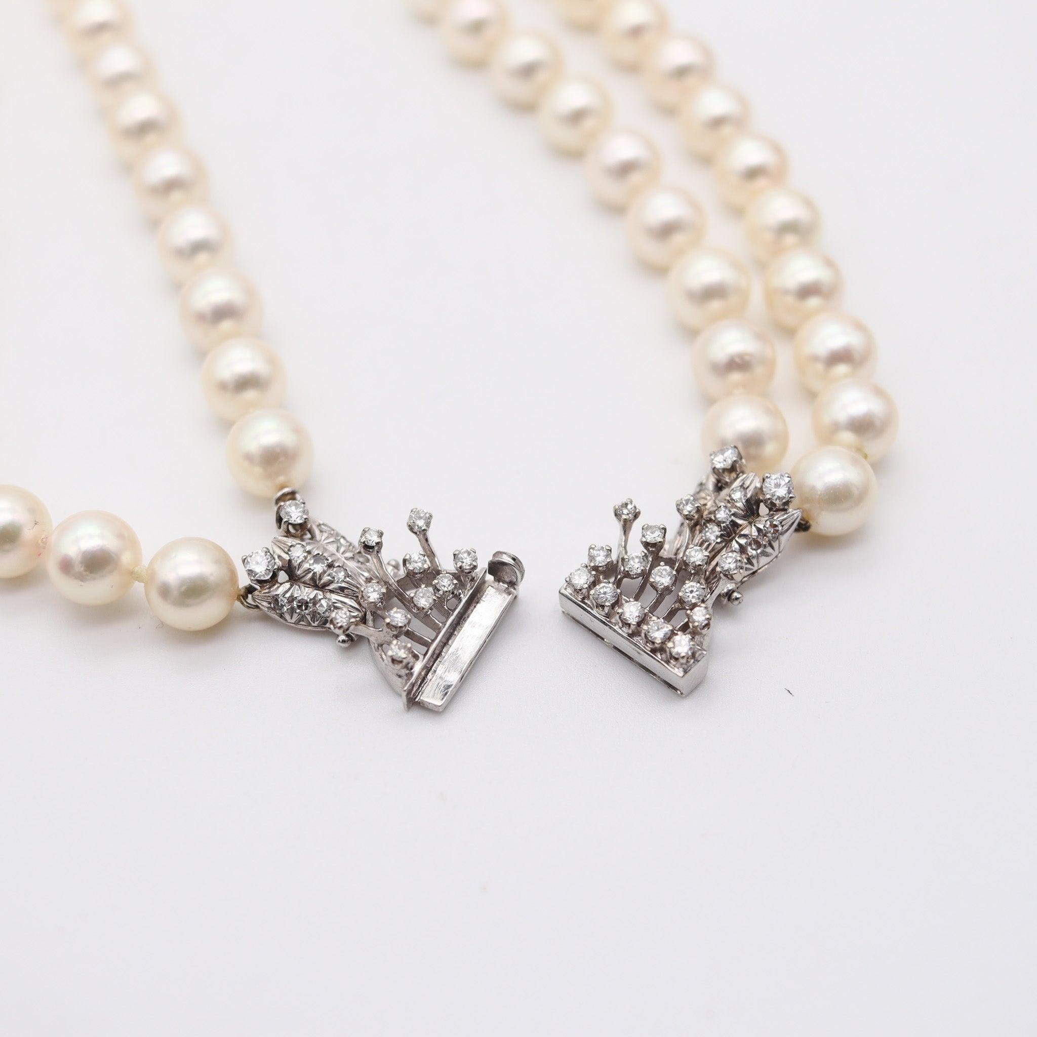 AKOYA PEARLS Collier à double rang certifié par leGIA en or 14 carats avec diamants en vente 1