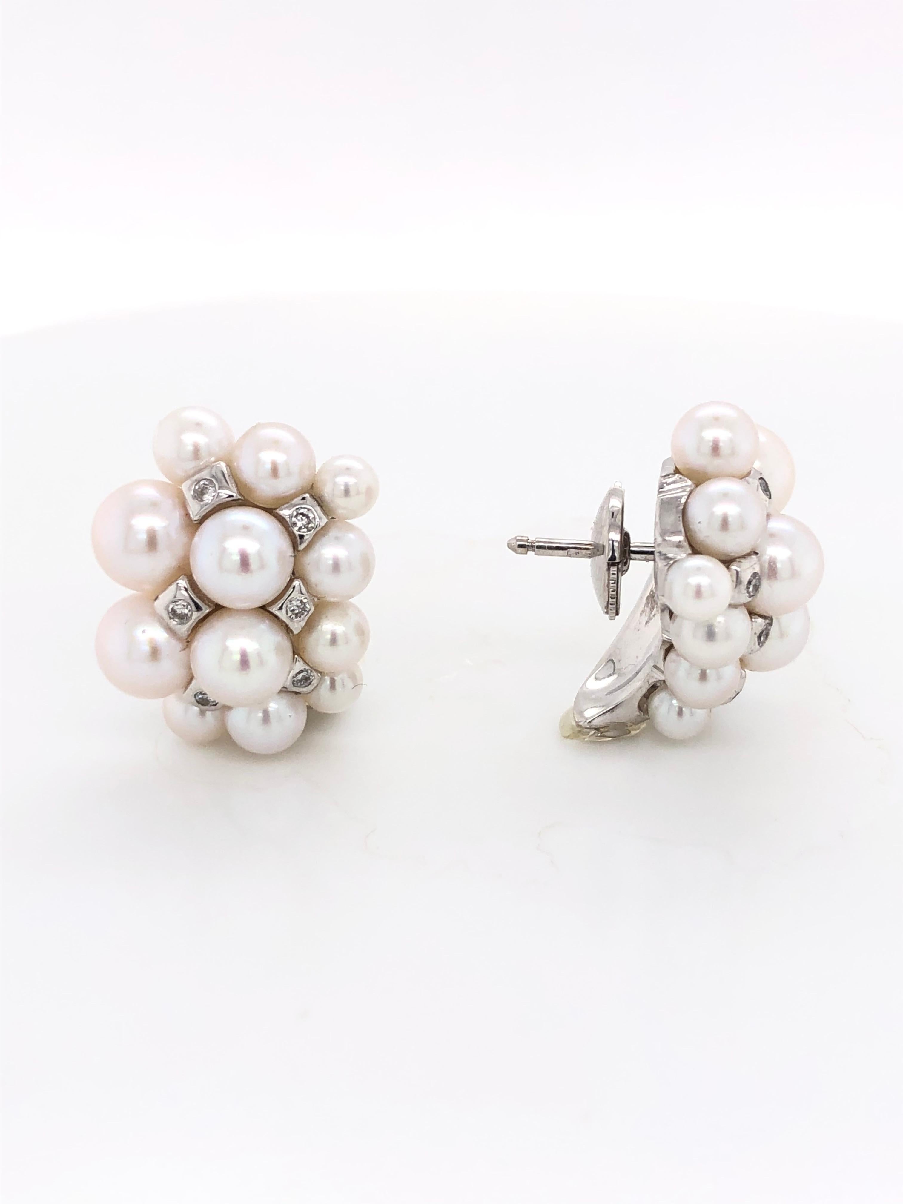 Freshwater pearls with White Diamonds Earrings 
Akoya Pearl Diameter 3.5/ 6 mm 19.89 
White Diamonds 0.18 ct Brillant Cut 
White Gold 18 k : 10.93 grams 

