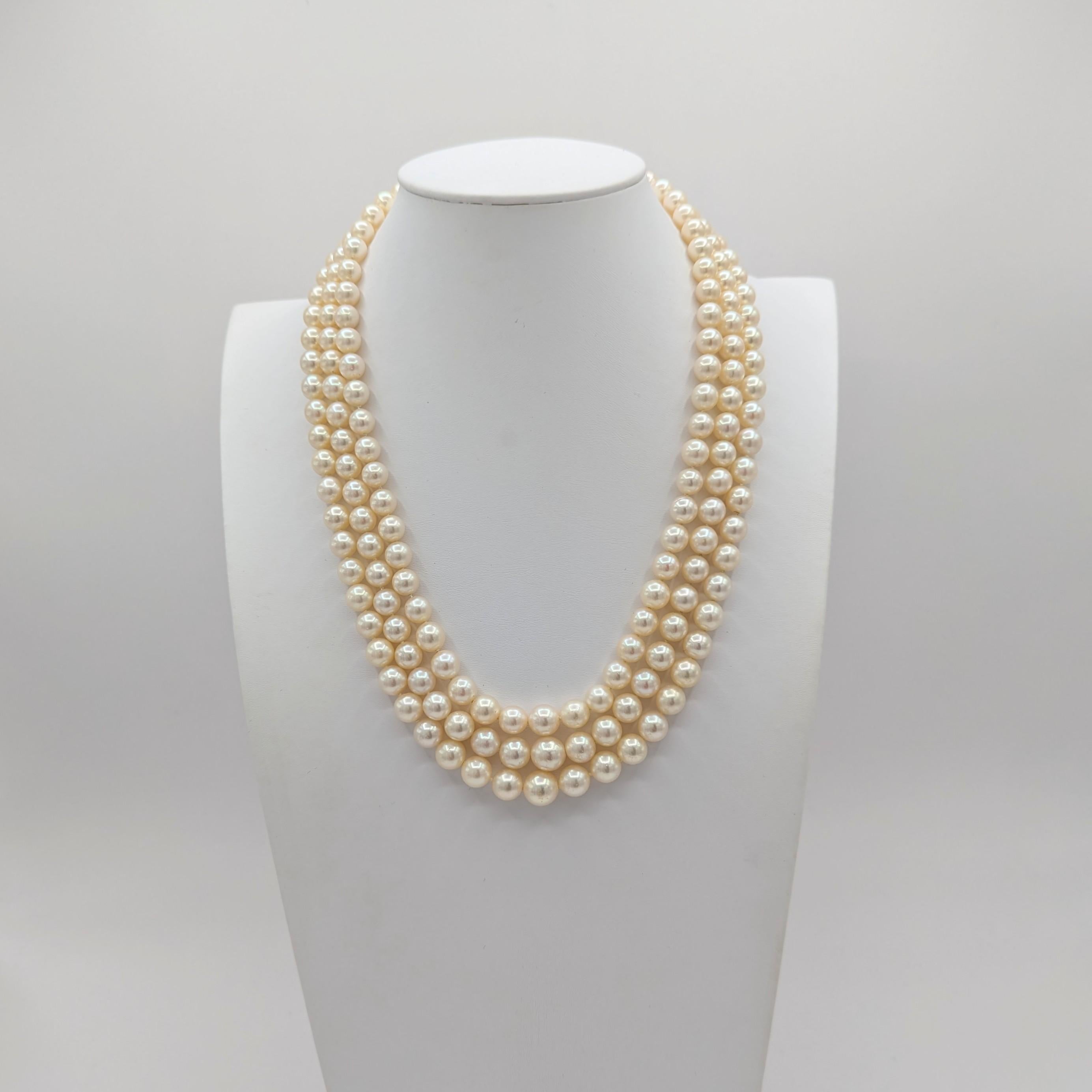Akoya White Pearl and Carved Multi-Gemstone Necklace in 14K Yellow Gold In New Condition For Sale In Los Angeles, CA