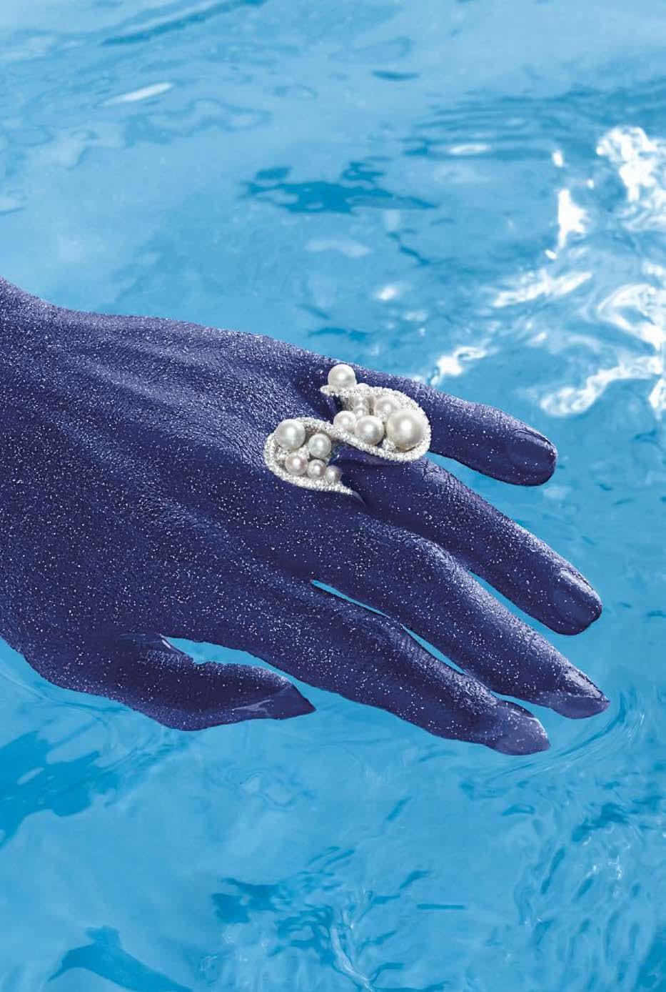 Akoya Weißer Perlen Trauben luxuriöser Cocktail Pave Eleganter 18K Weißgold Diamantring im Angebot 8