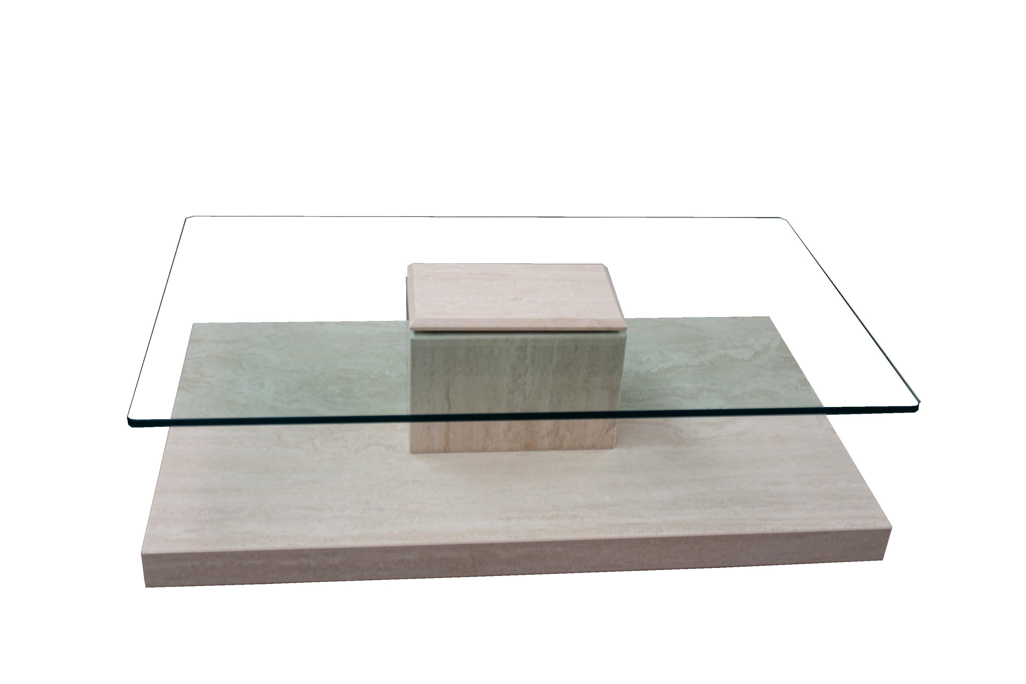 Espagnol AKRA table basse en marbre travertin et verre au design contemporain Espagne, en stock en vente