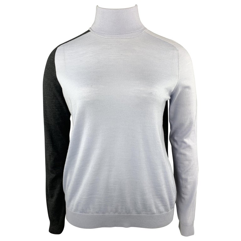 AKRIS 12 Light Blue and Charcoal Grey Wool Color Block Turtleneck Pullover  For Sale at 1stDibs