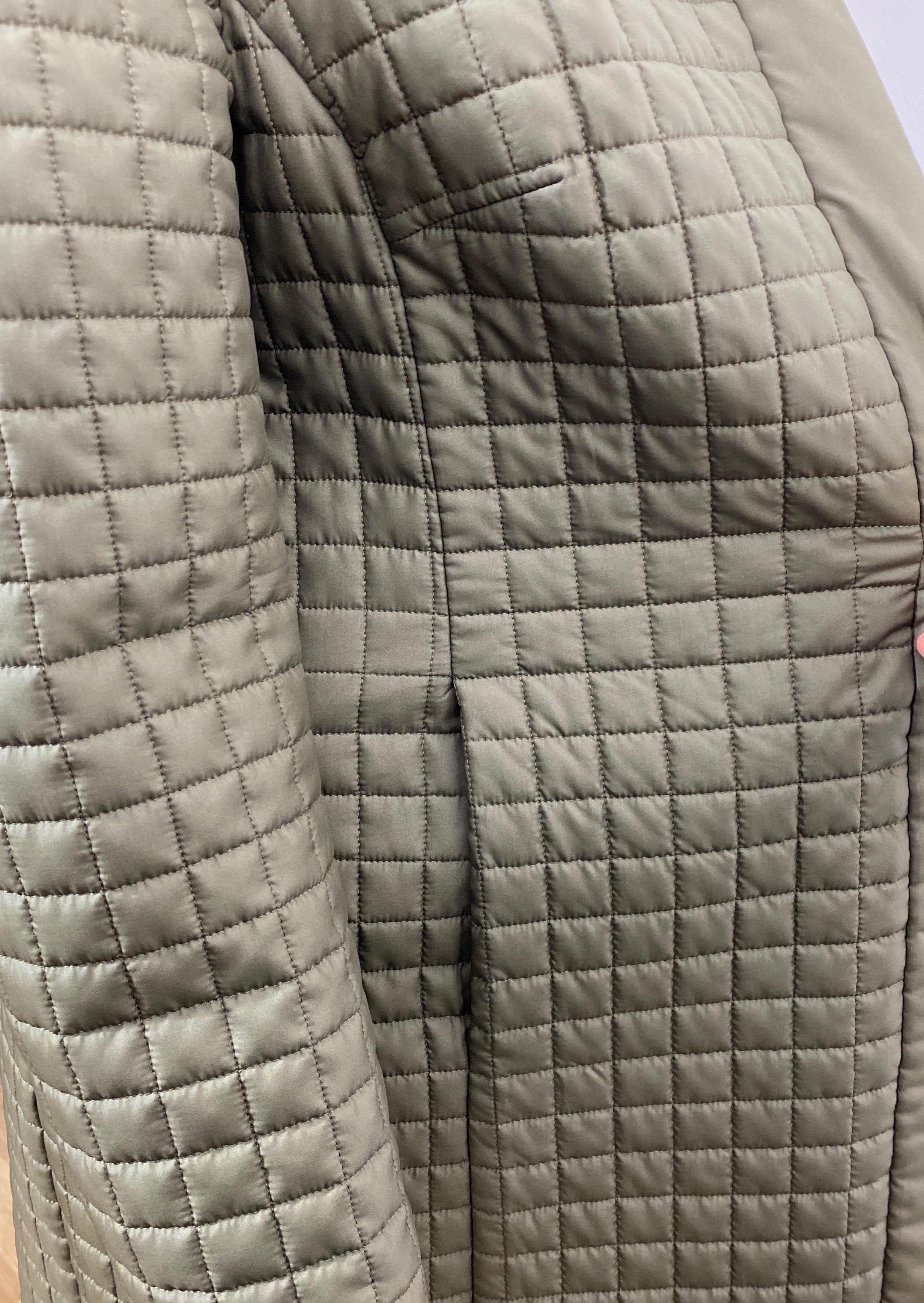Akris 1990’s Sage Silk Quilted Puffer Coat-Size 48 For Sale 5