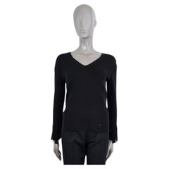 AKRIS black cashmere & silk V-Neck Sweater 38 M