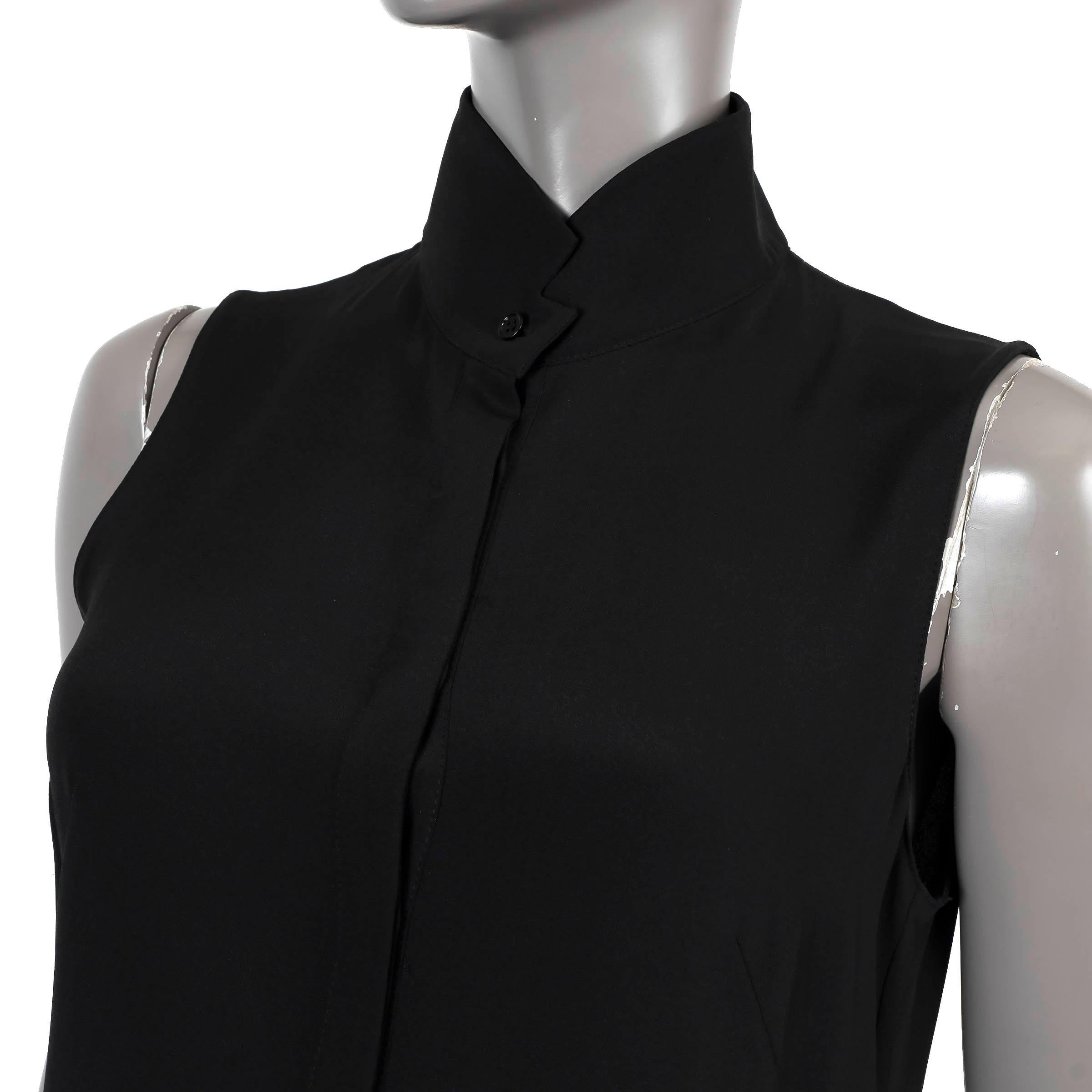 AKRIS black silk 2019 ASYMMETRIC OPEN BACK SLEEVELESS TUNIC Shirt 4 34 XS In Excellent Condition For Sale In Zürich, CH