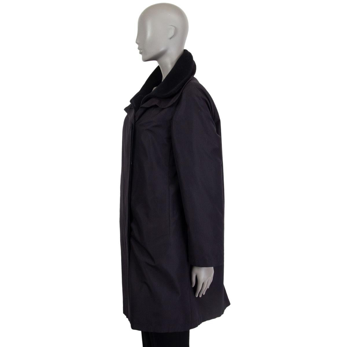 AKRIS black silk LAYERED Coat Jacket 40 L In Excellent Condition For Sale In Zürich, CH