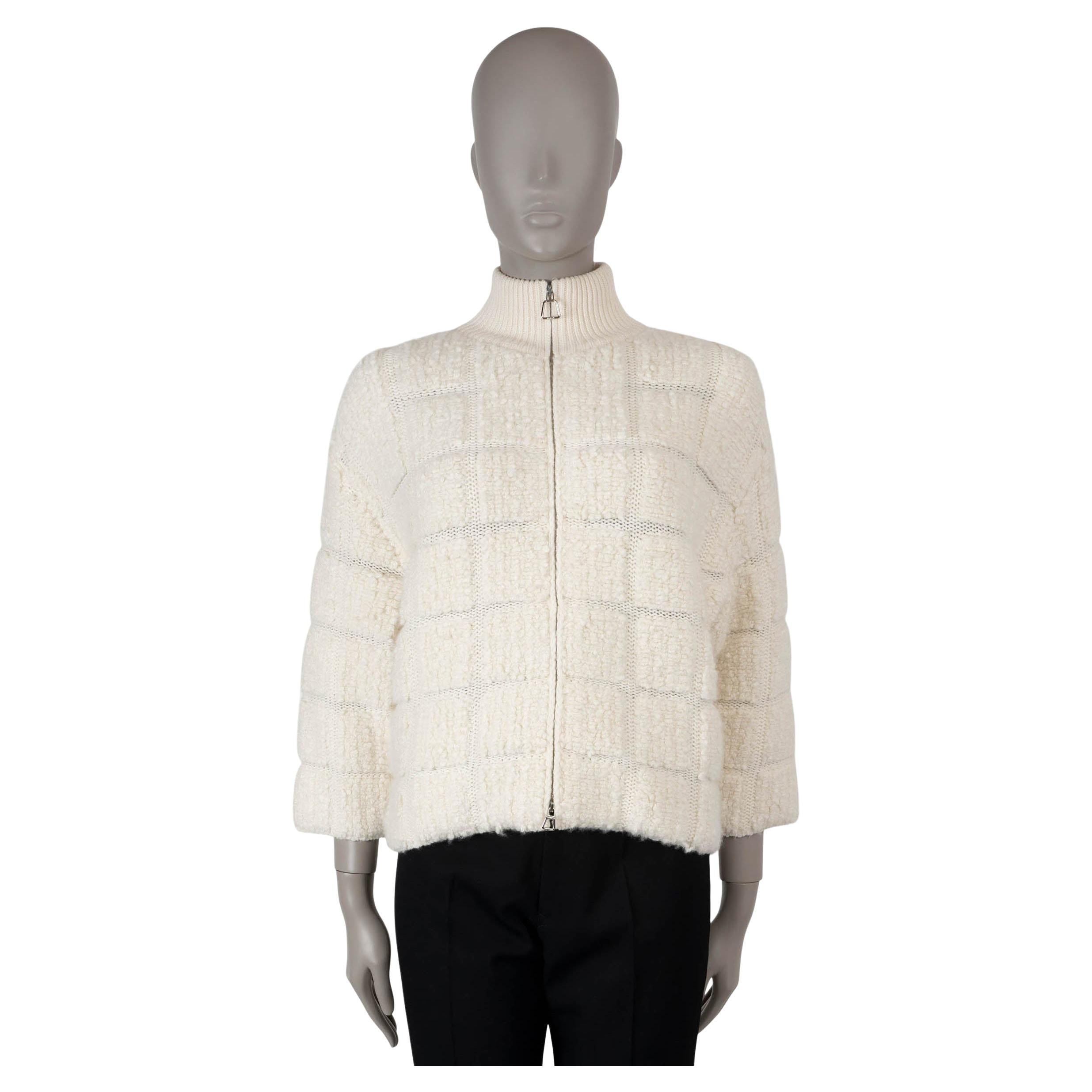 AKRIS cream cashmere 3/4 SLEEVE BOULCE KNIT Jacket 40 L For Sale