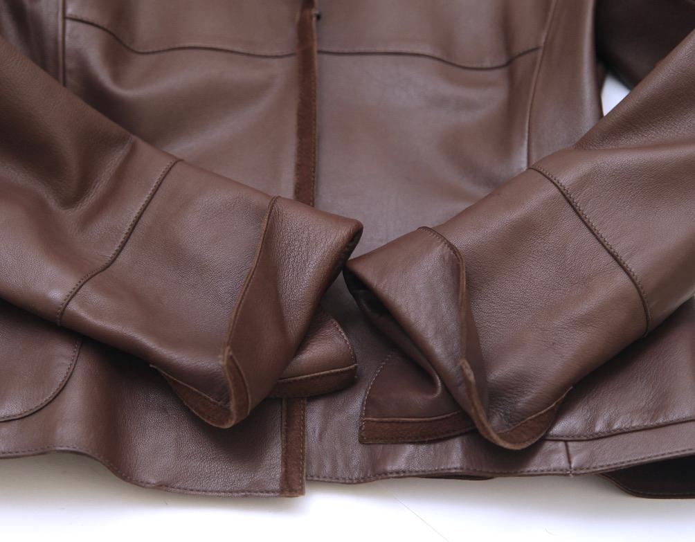 AKRIS Jacket Blazer Coat Leather Brown Suede Long Sleeve Collar Pocket F 38 US 6 For Sale 4