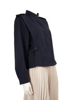 Akris, giacca aderente in lana blu, taglia L.