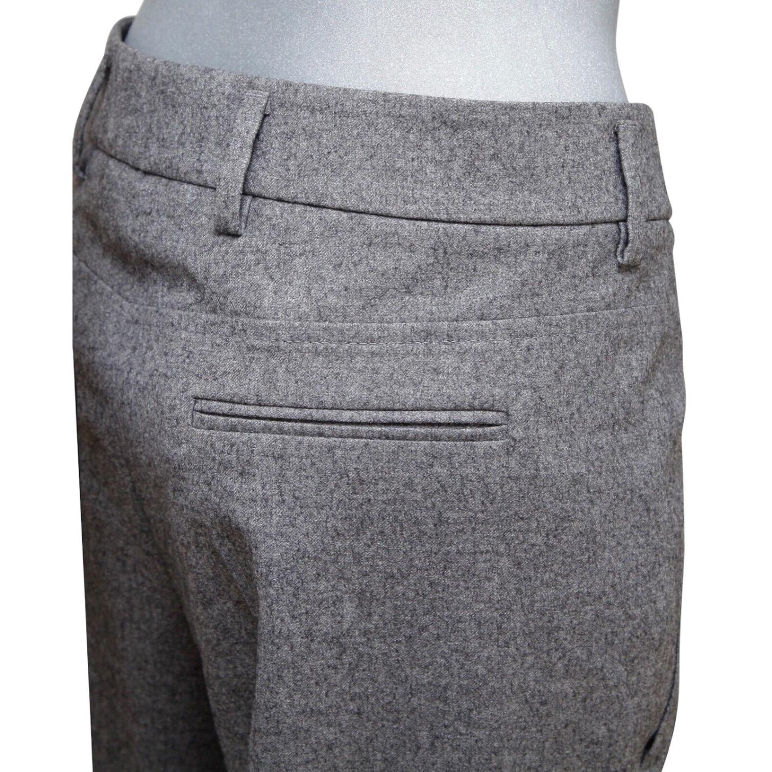 AKRIS PUNTO Pantalon gris à jambes droites et poches plissées en laine avec fermeture éclair Taille US 10 F 42 en vente 2