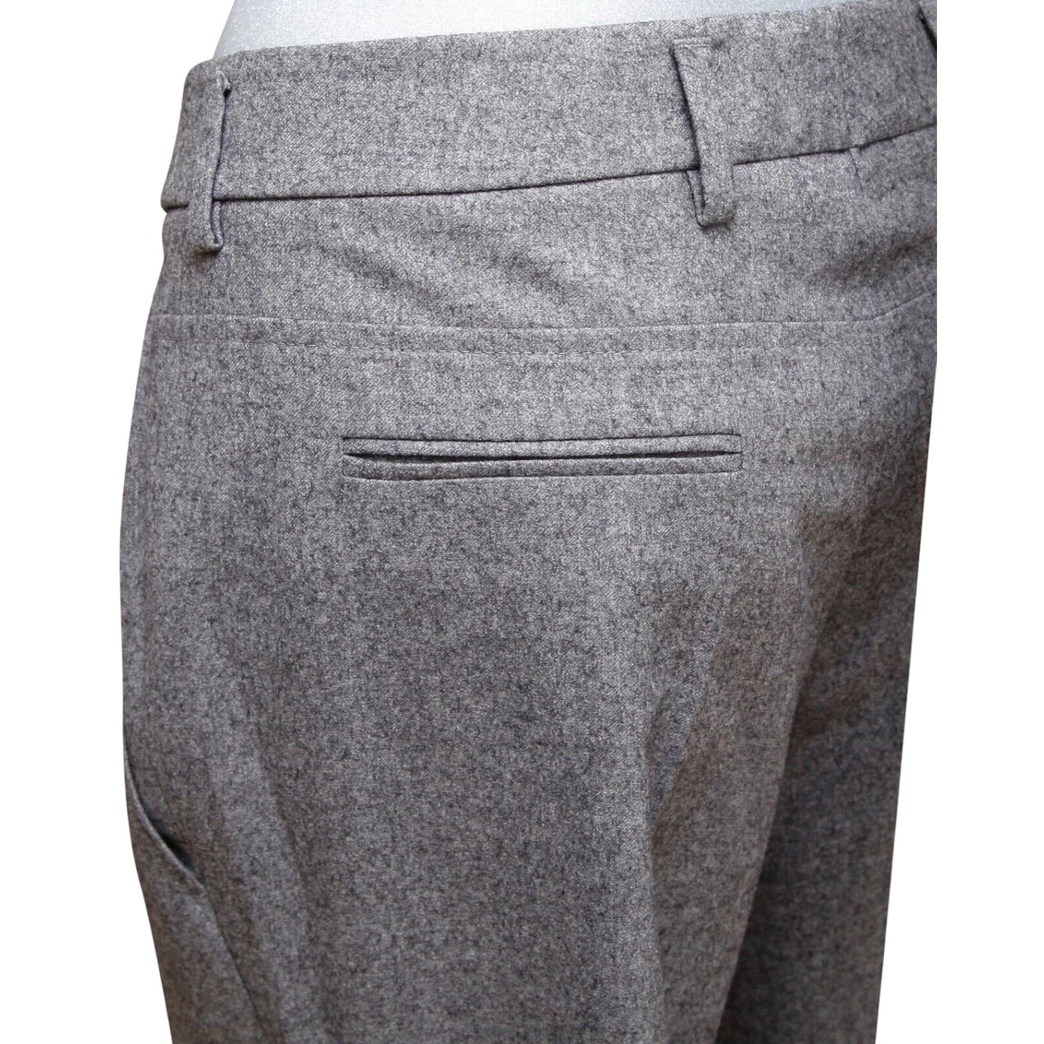 AKRIS PUNTO Pantalon gris à jambes droites et poches plissées en laine avec fermeture éclair Taille US 10 F 42 en vente 3
