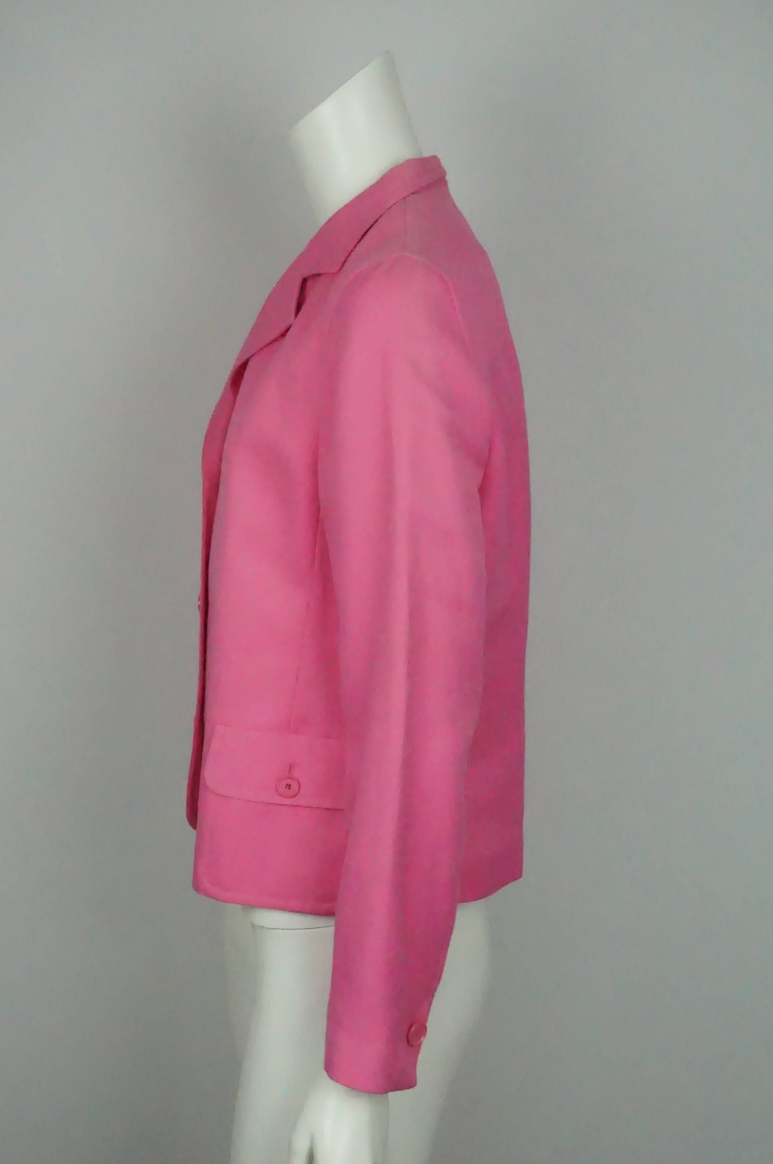 Akris Punto Hot Pink Linen Blend Jacket - 8  This jacket is in excellent condition and is made up a linen blend material that is partly lined. There are three single lined button holes and flat buttons on the front. There are three patch pockets on