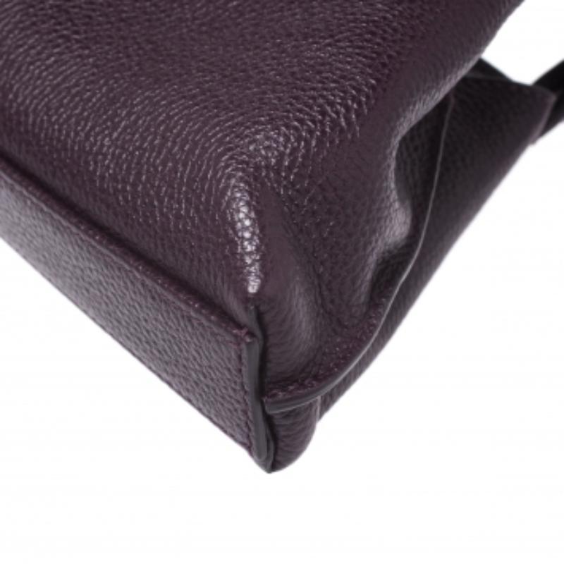 Bolso Crossbody de piel morada Akris en venta 1