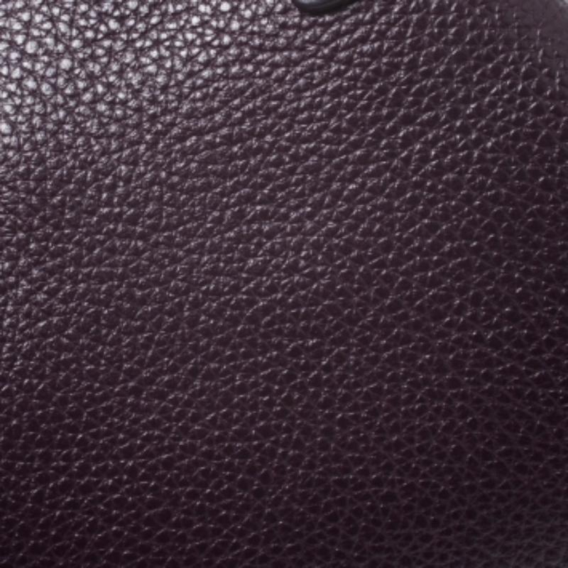 Bolso Crossbody de piel morada Akris en venta 3