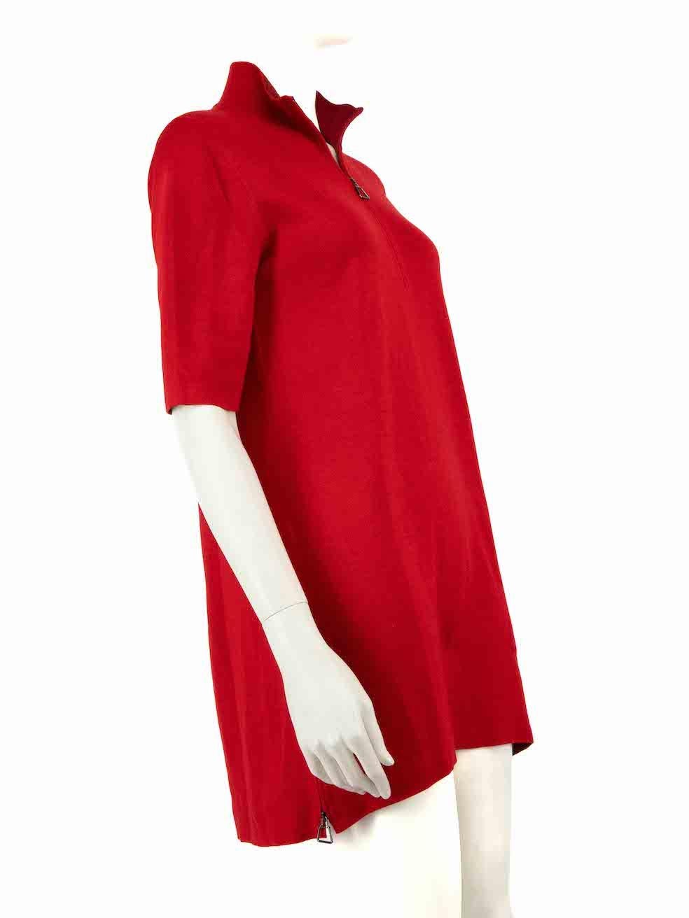 CONDITION is Very good. Minimal wear to the dress is evident. Small pull to thread to the front top-left, front centre and rear bottom-right on this used Akris designer resale item.
  
  
  
  Details
  
  
  Red
  
  Cashmere
  
  Knit dress
  
 
