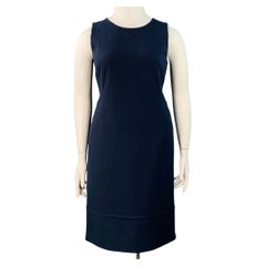 AKRIS Abito tubino senza maniche in crêpe di lana blu navy, lunghezza al ginocchio, taglia 12