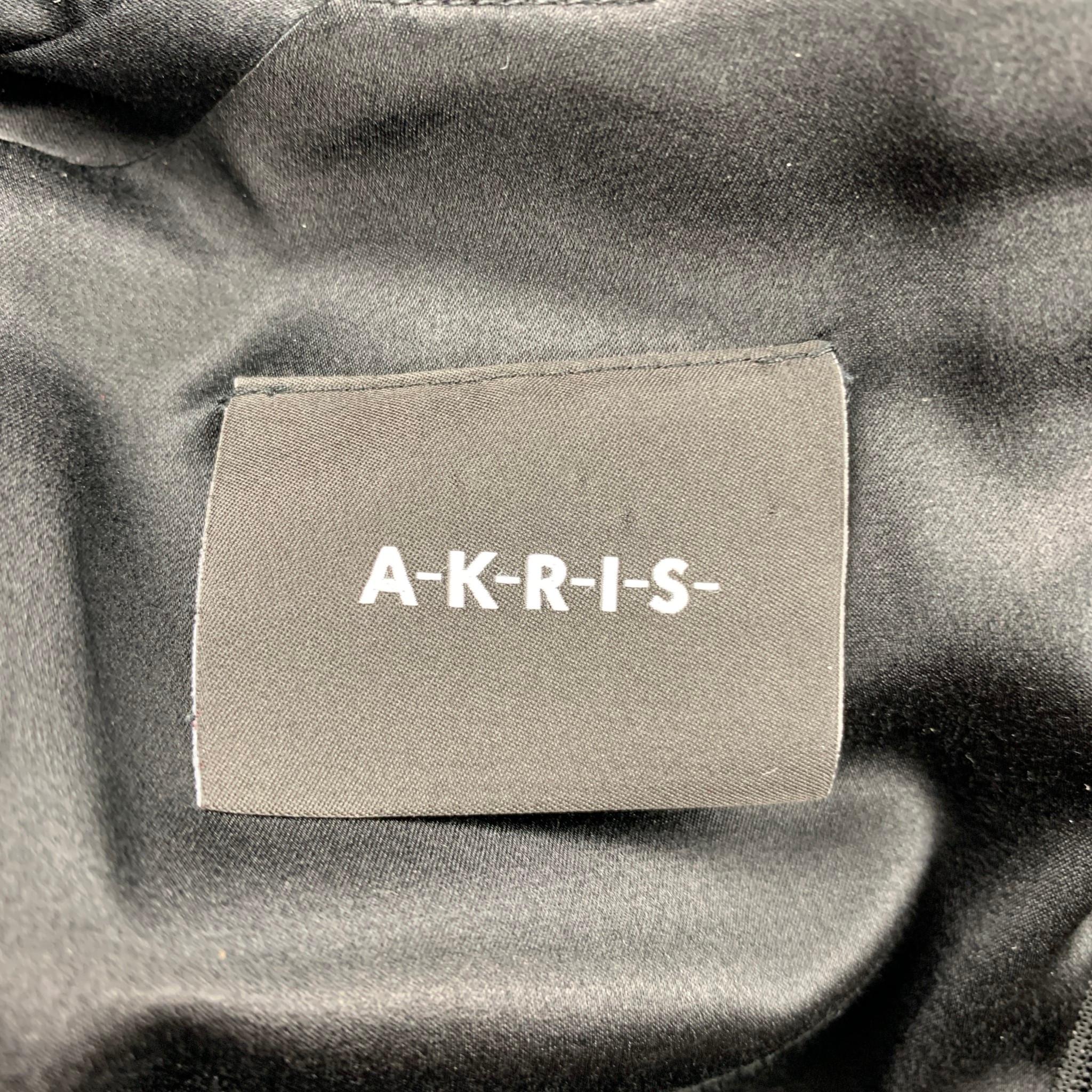 AKRIS Size 6 Black Wool / Nylon V-Neck Shift Dress In Good Condition In San Francisco, CA