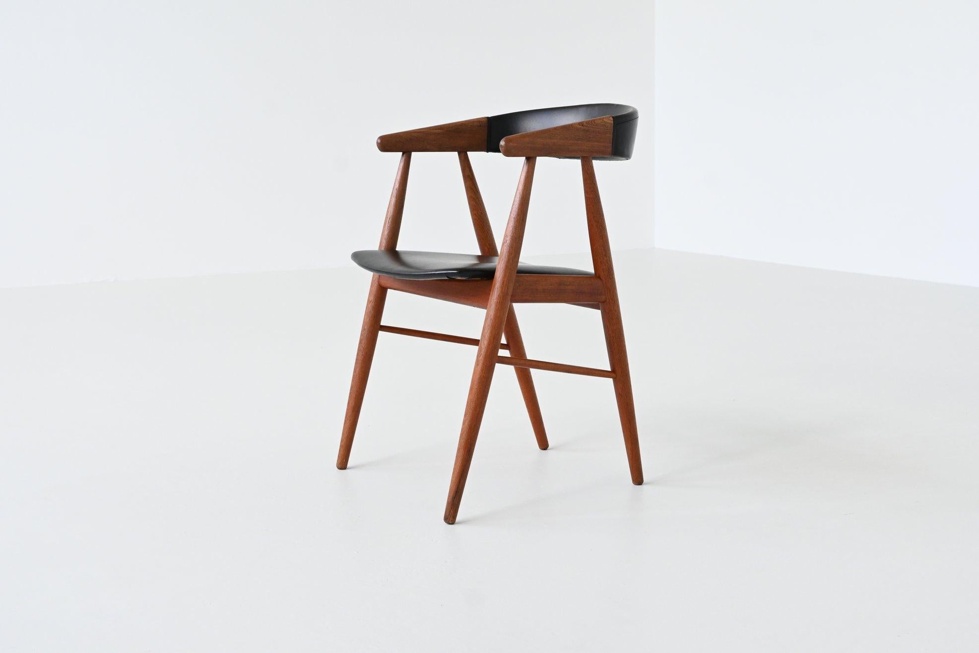 Aksel Bender Madsen and Ejnar Larsen dining chairs in teak Denmark 1960 For Sale 6