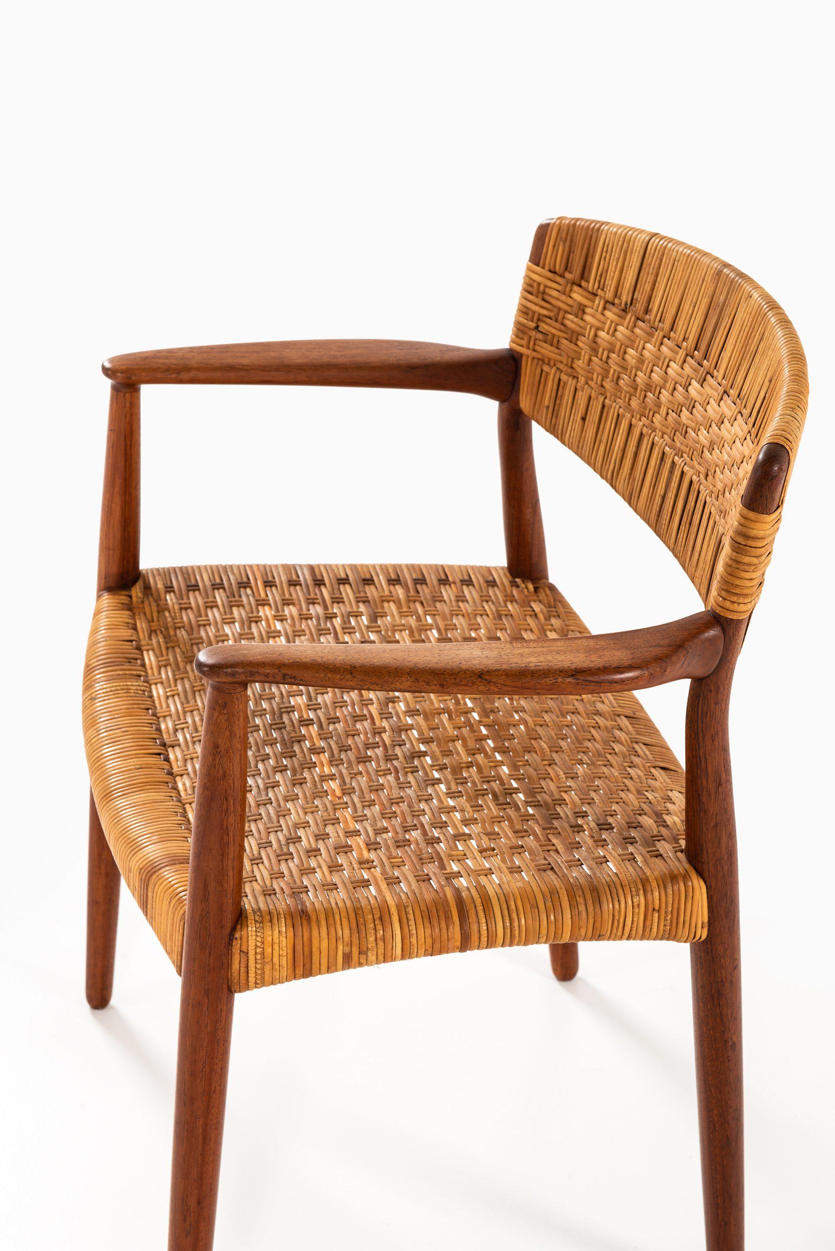 Mid-20th Century Aksel Bender Madsen & Ejner Larsen Armchair by Cabinetmaker Willy Beck For Sale