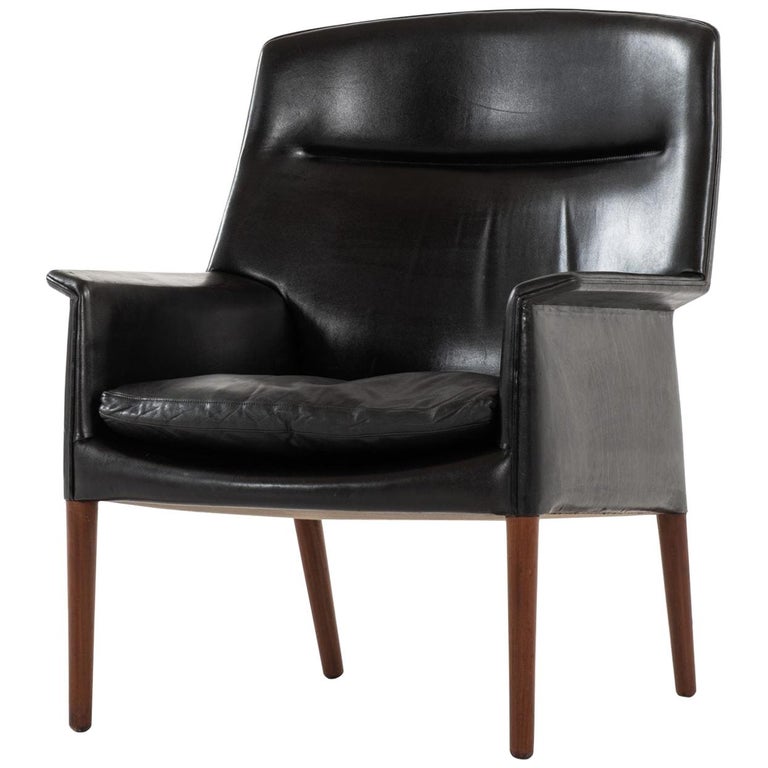Aksel Bender Madsen & Ejner Larsen Easy Chair by Cabinetmaker Willy Beck For Sale