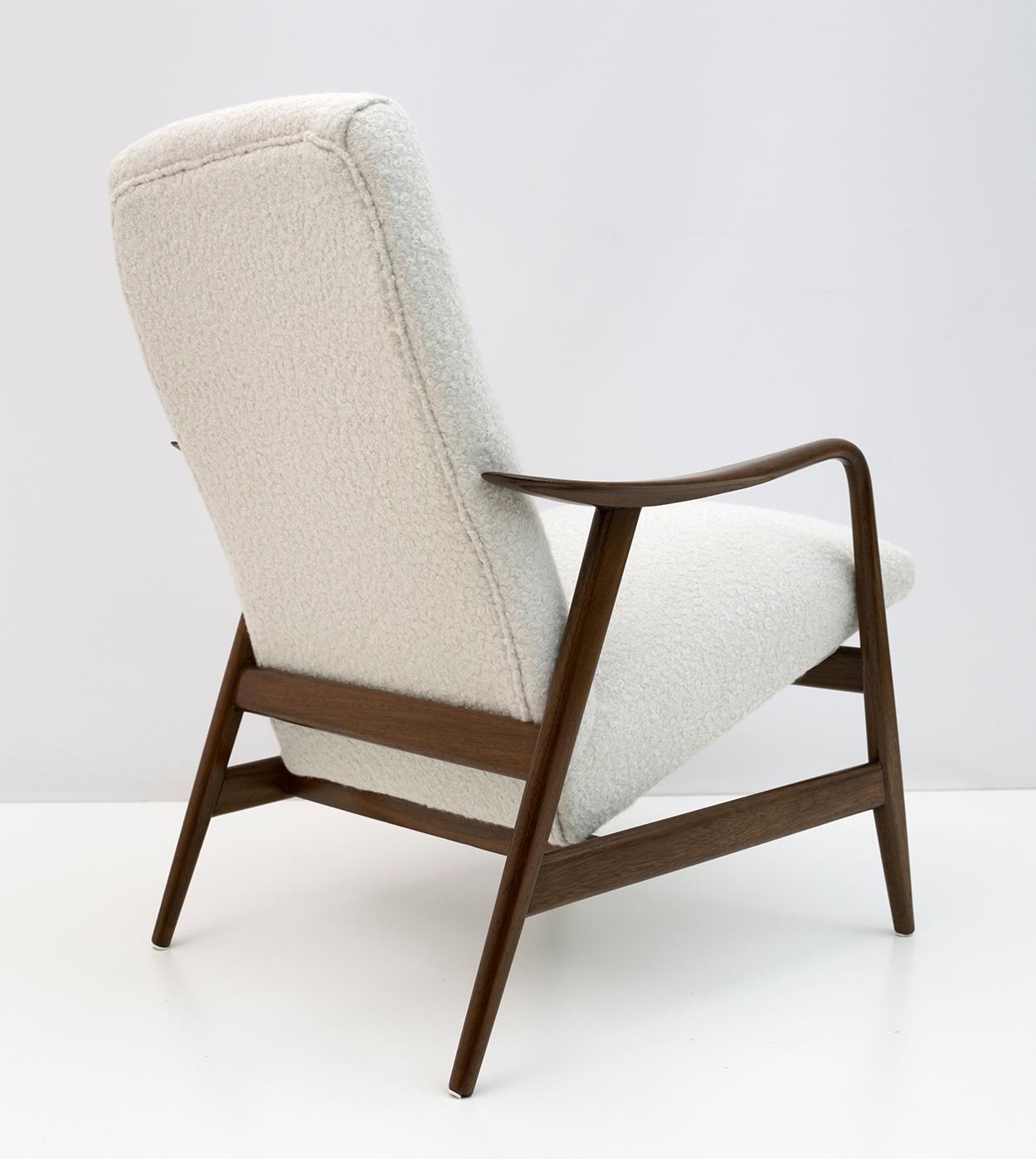 Aksel Bender Madsen for Bovenkamp Teak Lounge Chair in Soft White Chenille, 60s 4