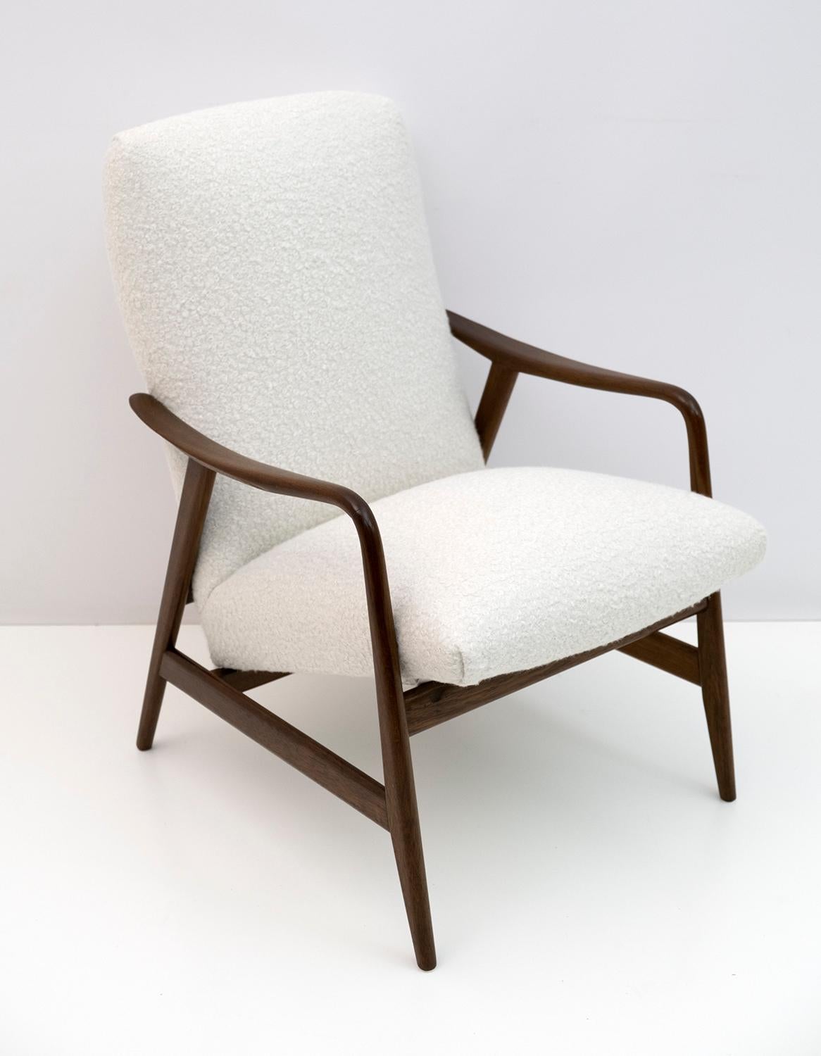 Aksel Bender Madsen for Bovenkamp Teak Lounge Chair in Soft White Chenille, 60s In Excellent Condition In Puglia, Puglia