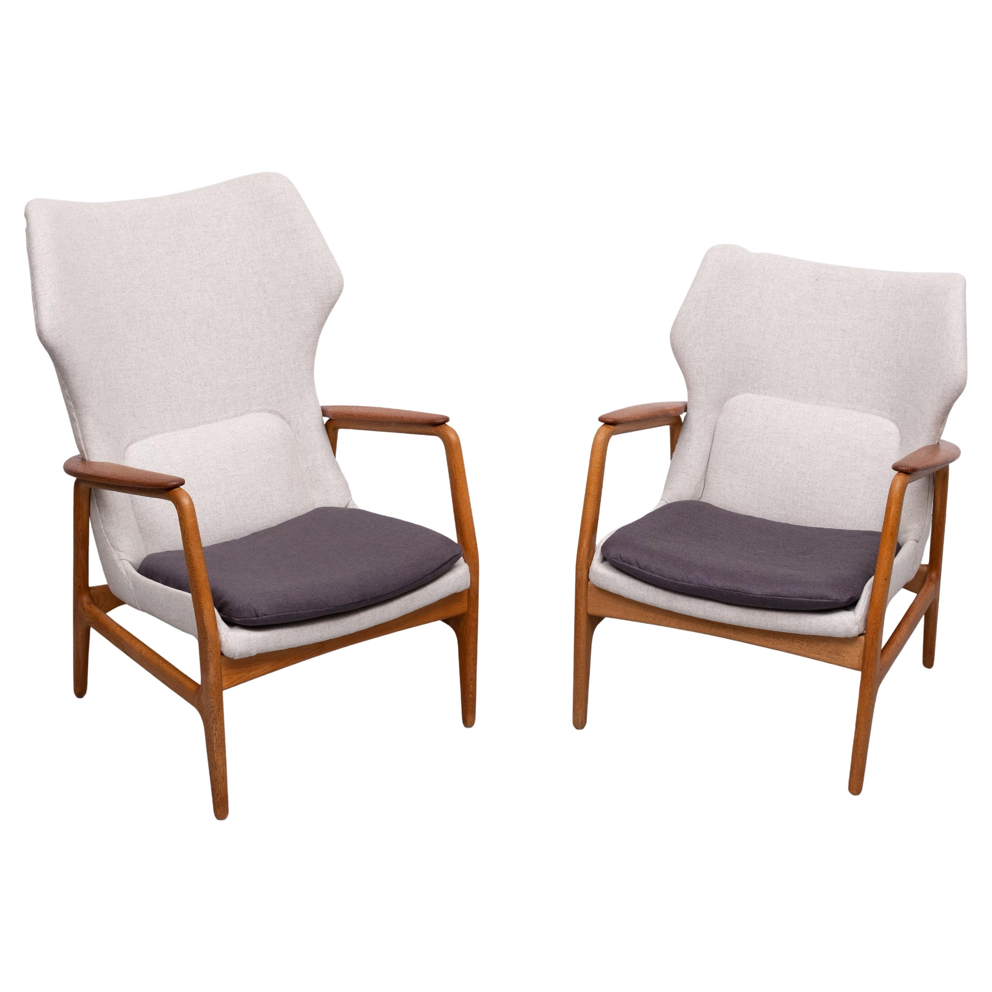 Magnifique paire de chaises longues modèle Karen conçue par Aksel Bender Madsen & Schubell et fabriquée par Bovenkamp, Pays-Bas 1960. Aksel Bender Madsen a travaillé pour Bovenkamp à la fin des années 1950 et au début des années 1960. Il a conçu et